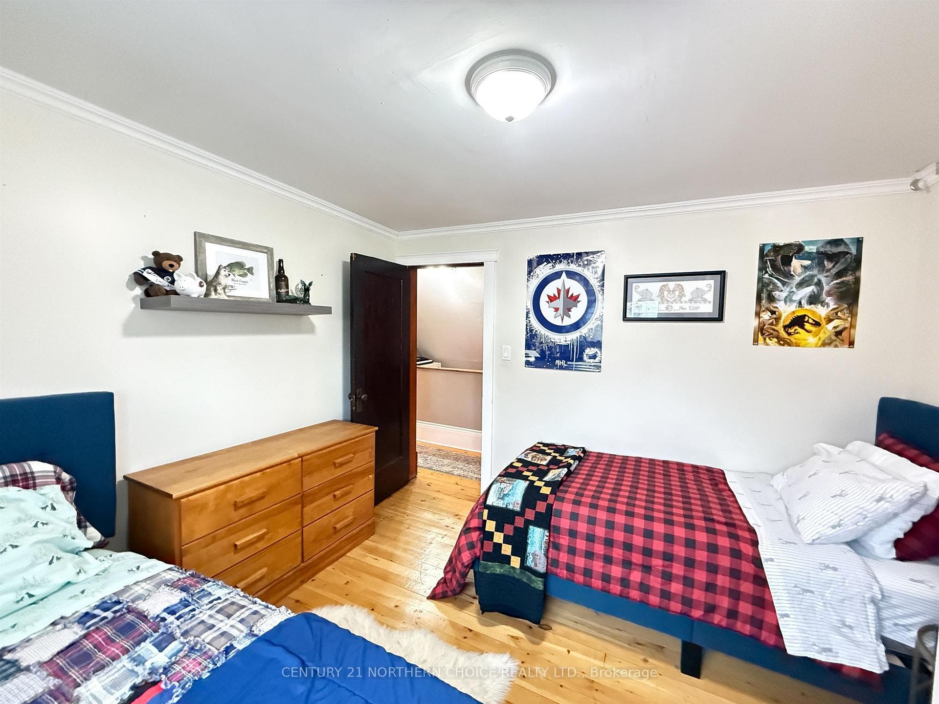 403 May Avenue photo 35