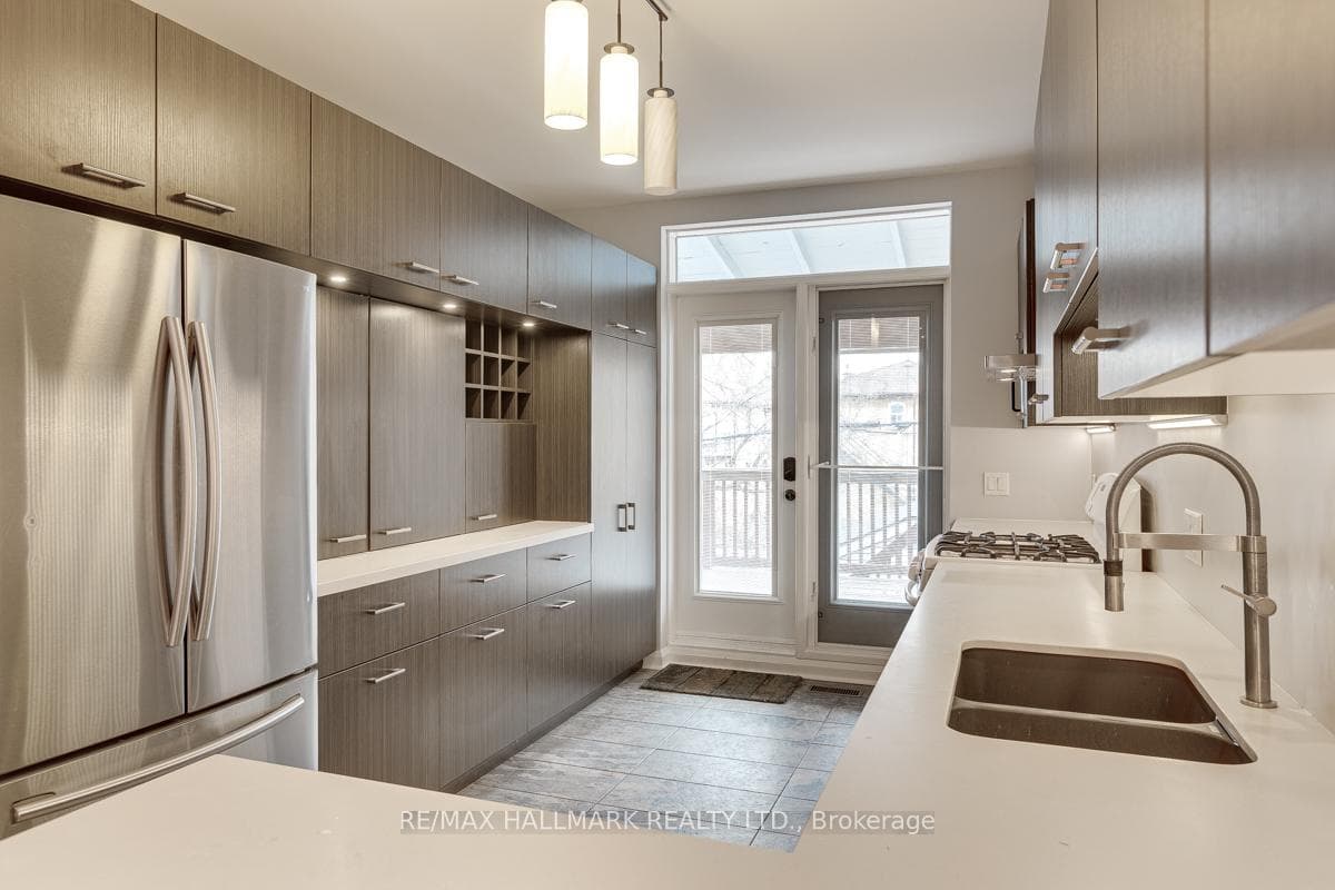 262 Highfield Road photo 2