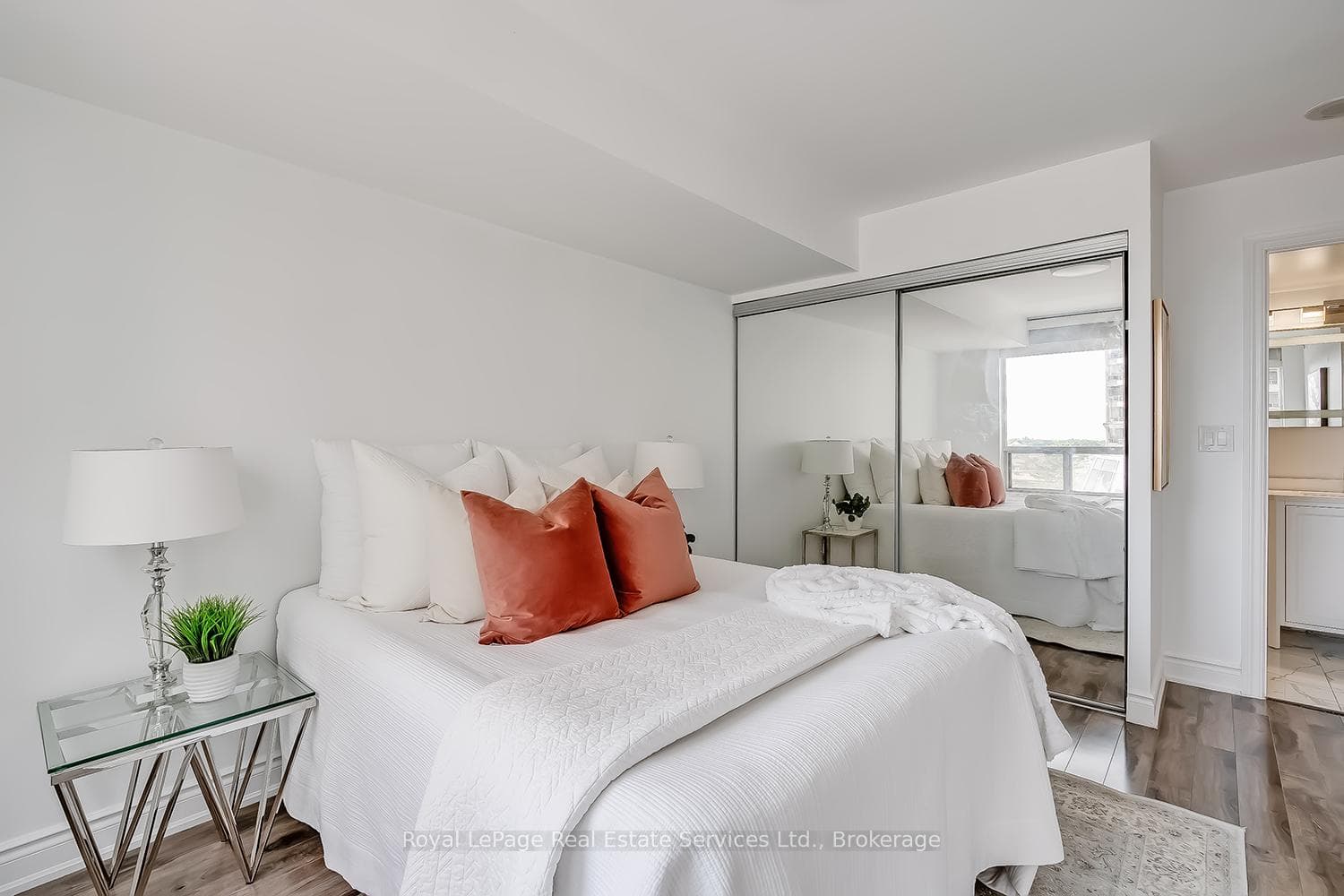 3888 Duke Of York Boulevard Unit 632 photo 18