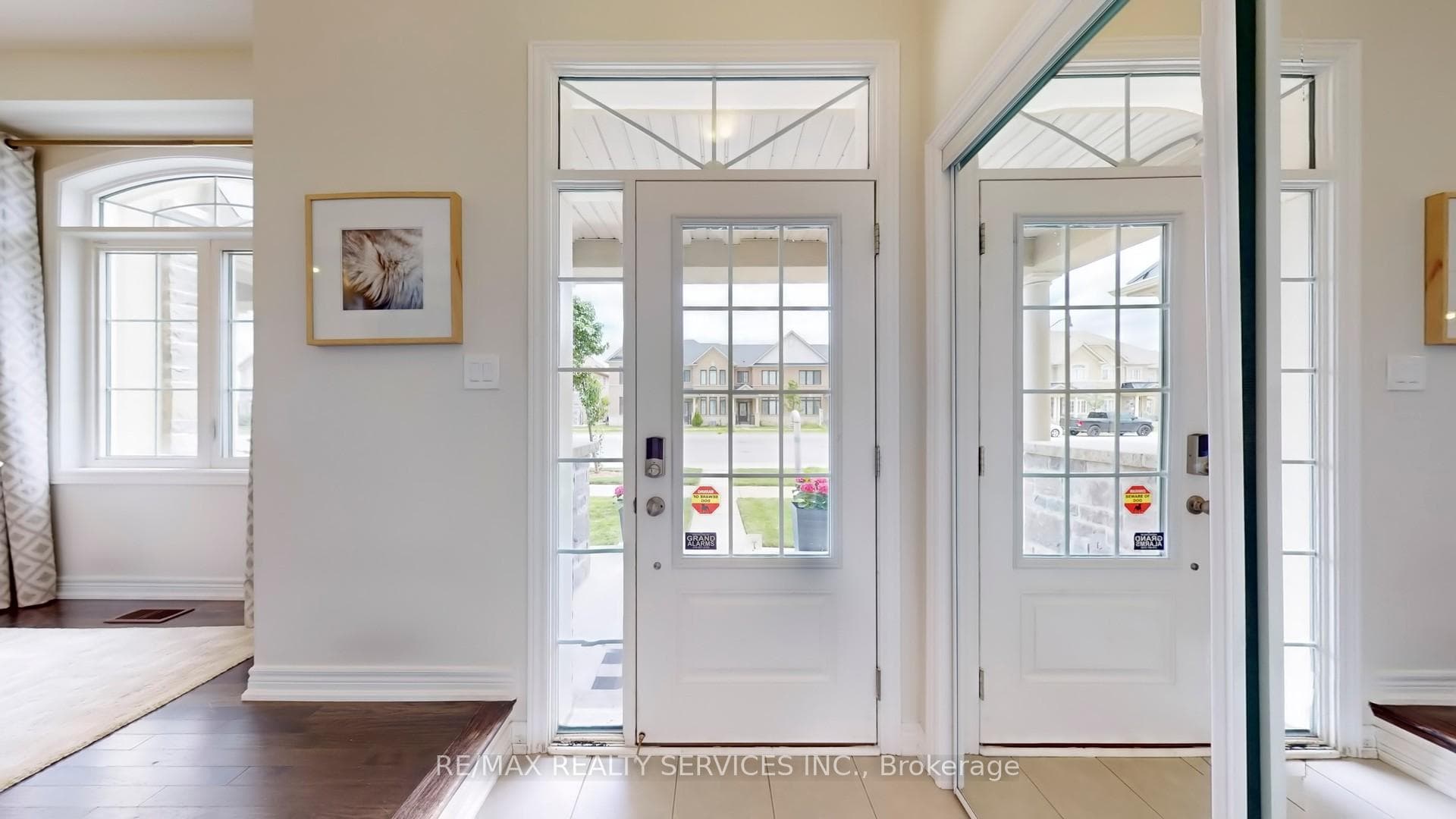 256 Inspire Boulevard photo 17