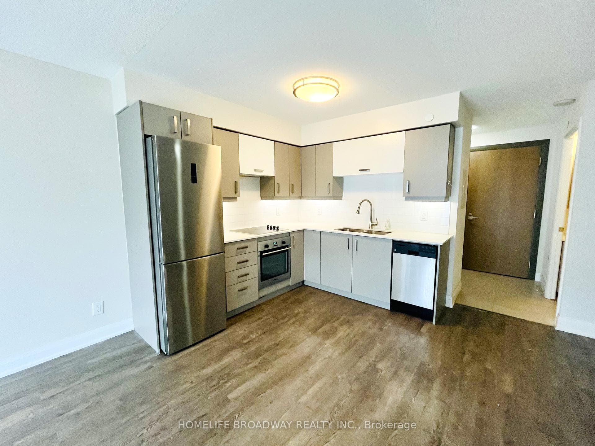 18 Uptown Drive Unit 606 photo 5