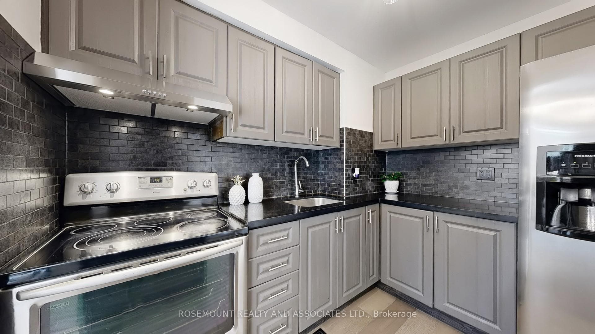 50 Blackwell Avenue Unit 25 photo 10