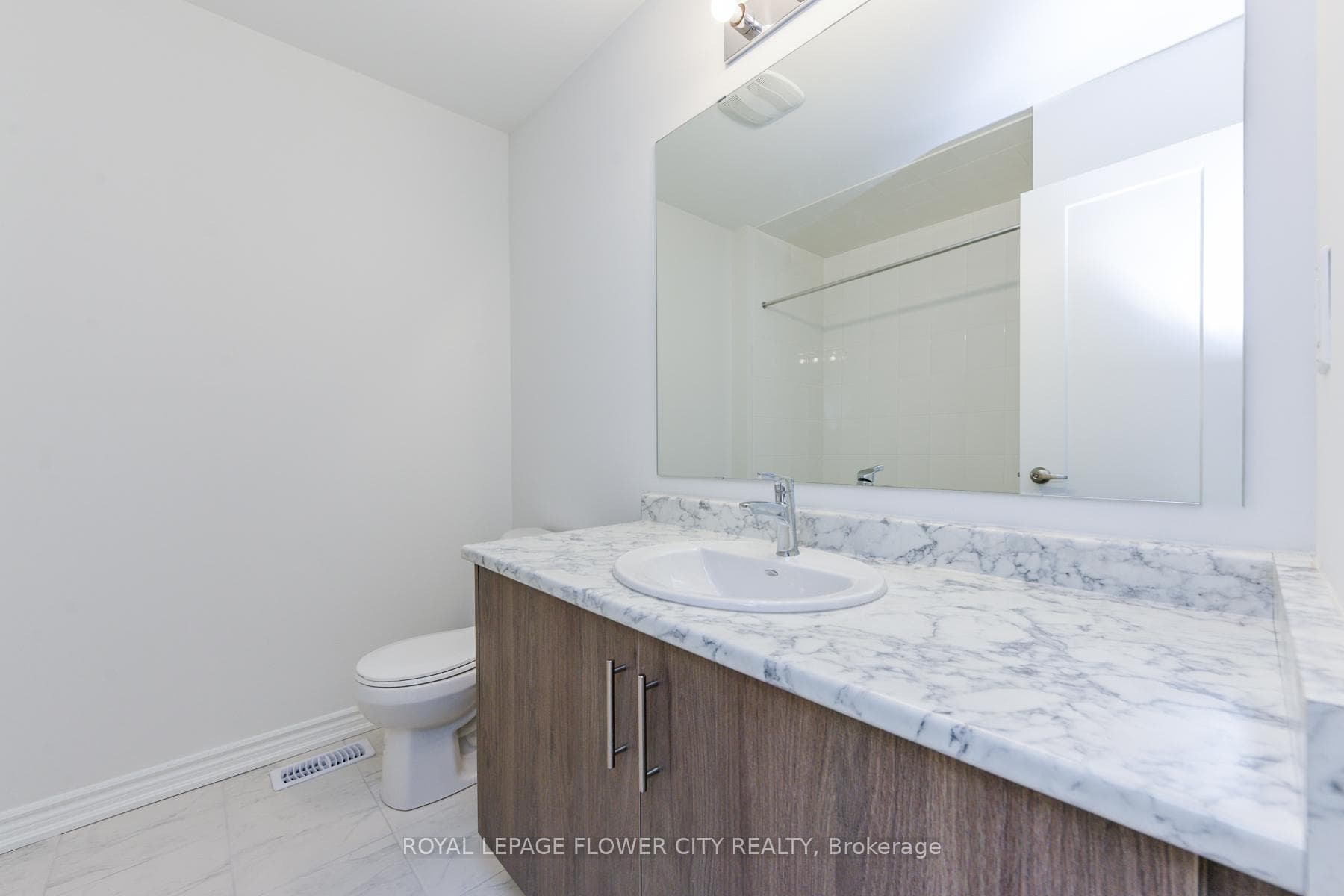 57 Tapscott Crescent photo 30