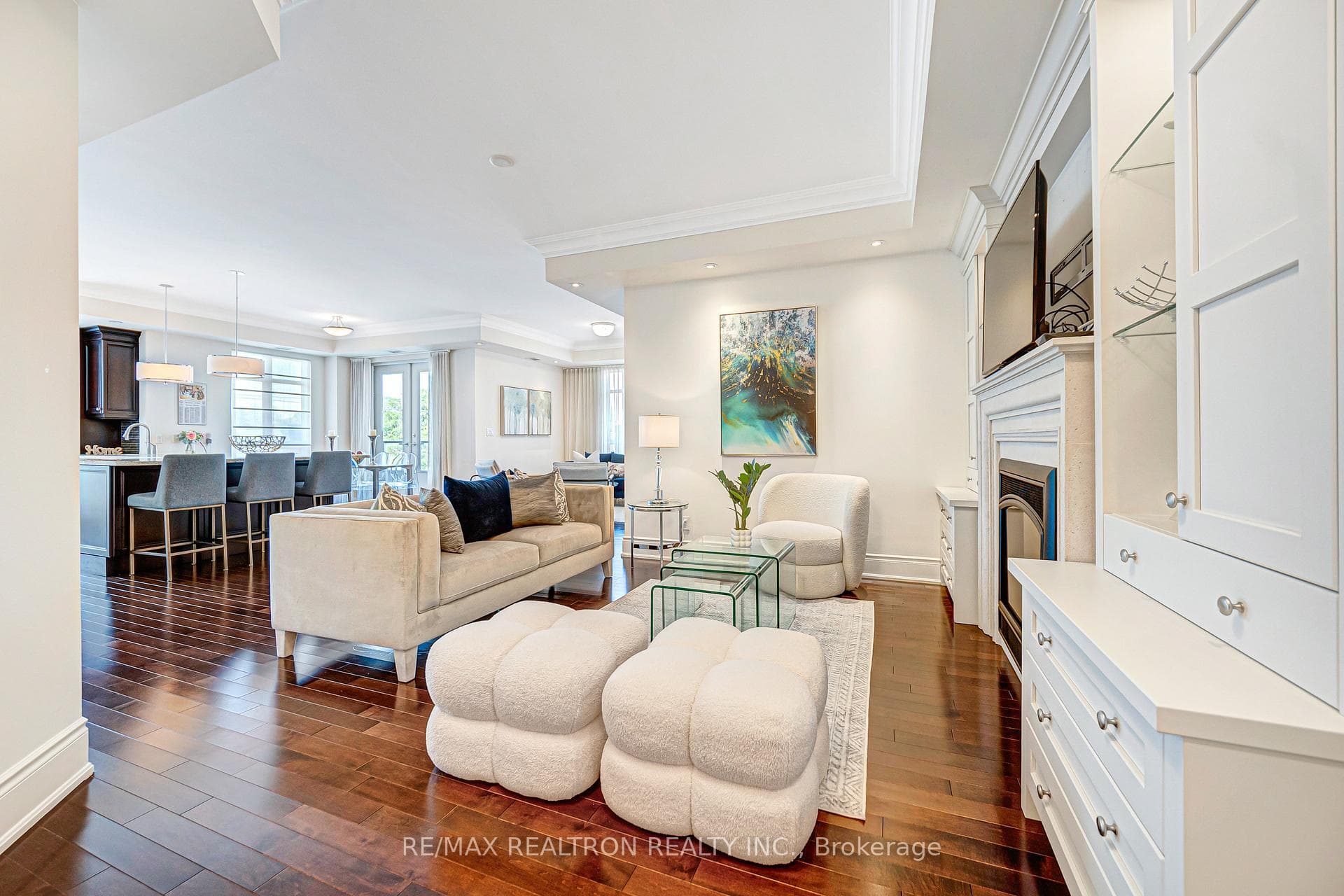 1717 Avenue Road Unit 314 photo 7