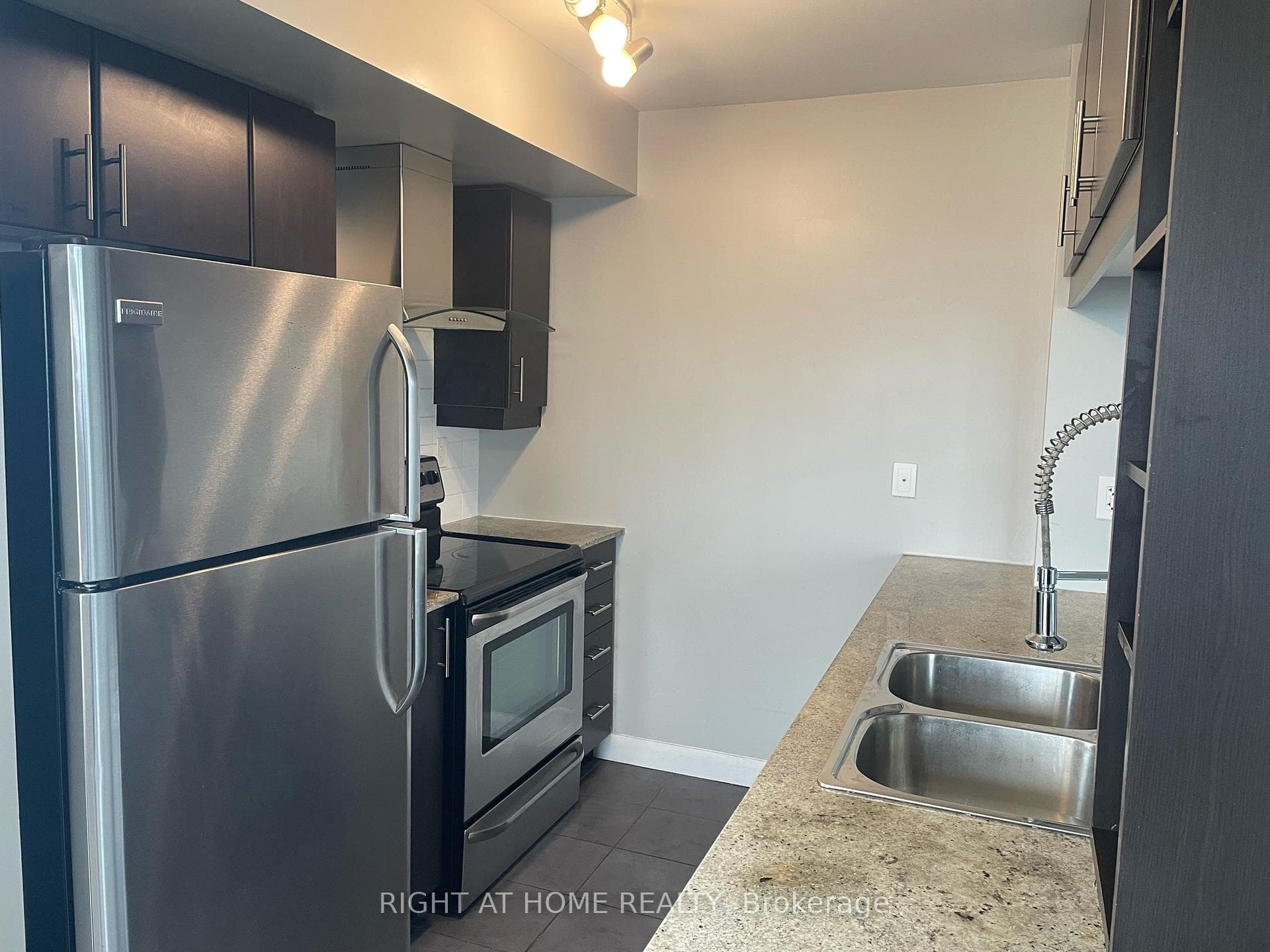 190 Borough Drive Unit 1505 photo 11