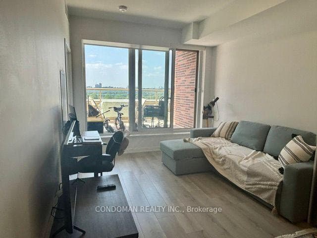 1787 St Clair Avenue Unit 713 photo 1