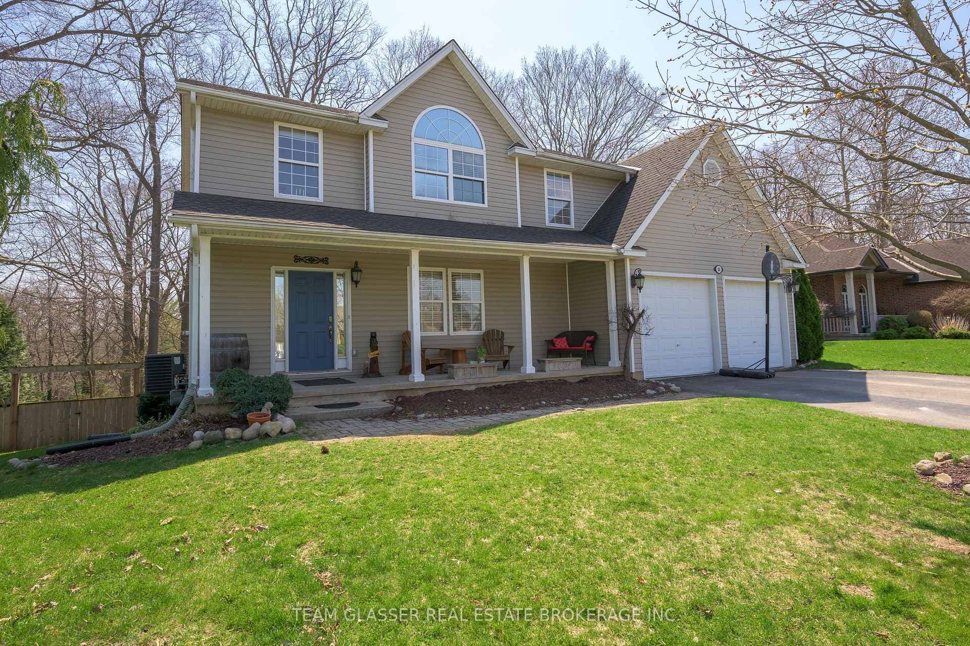 51 BIRCHCREST Drive photo 6
