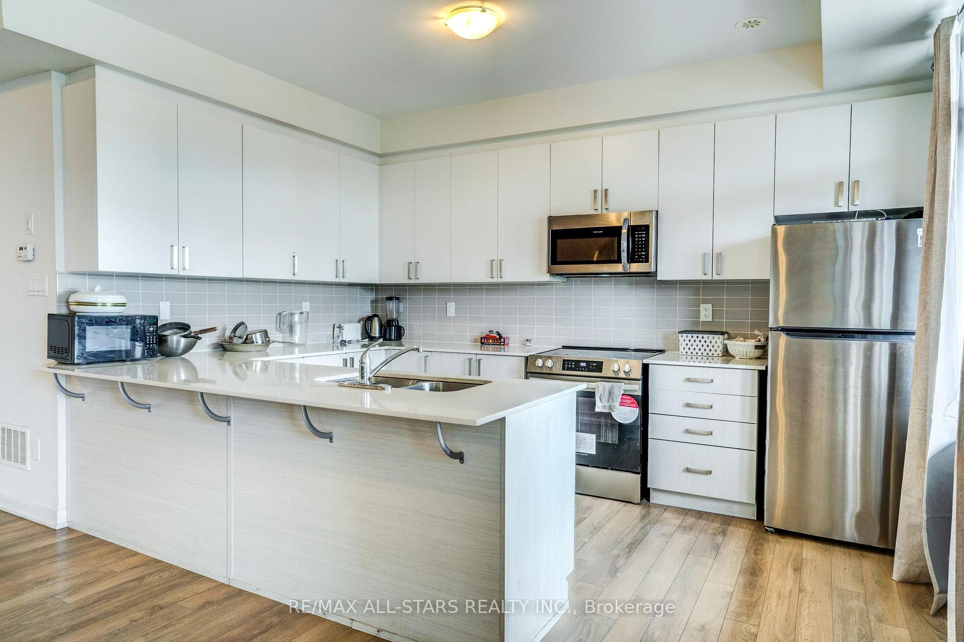1865 Pickering Parkway Unit #904 photo 11