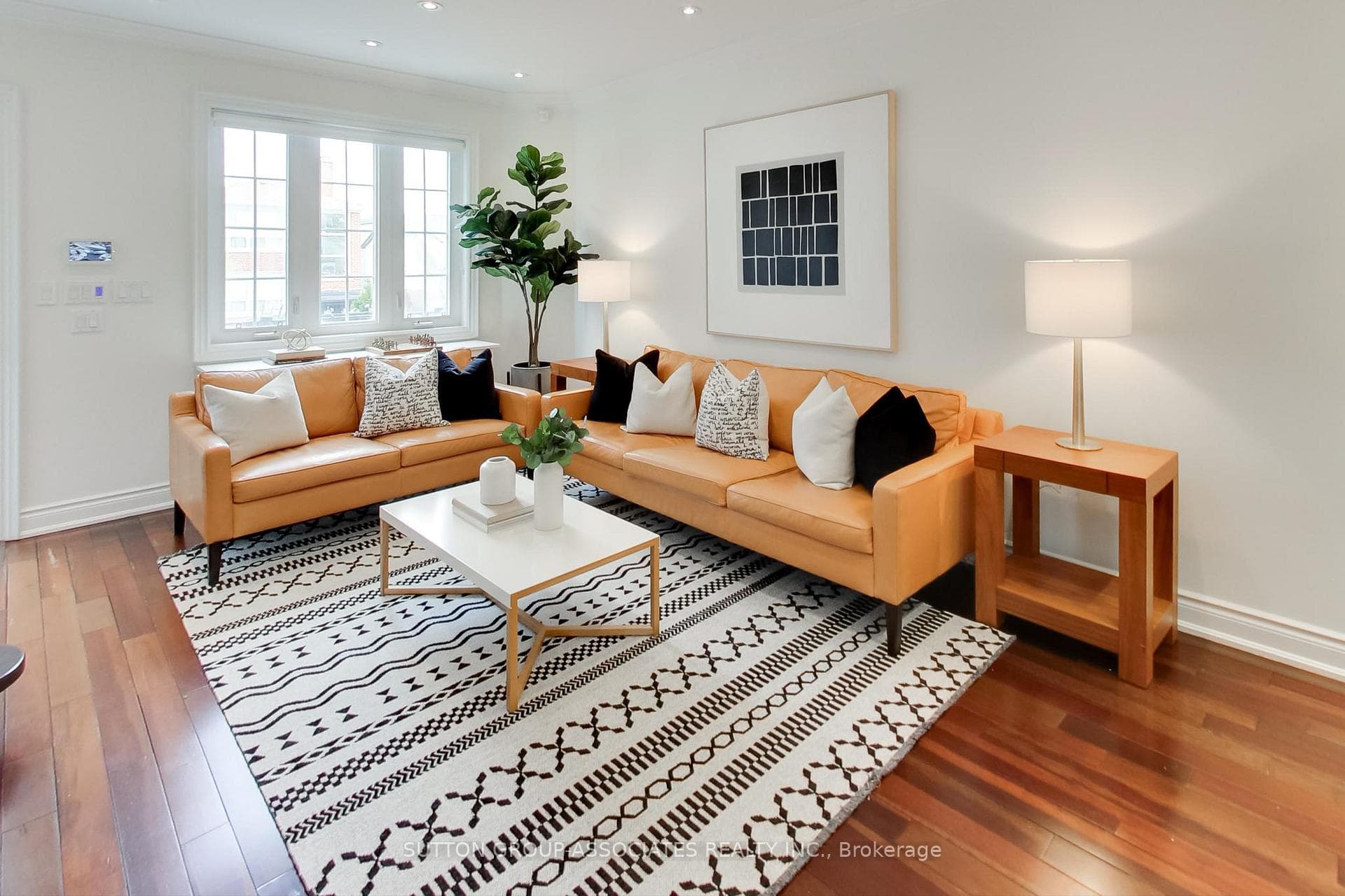 44 Corby Avenue photo 7