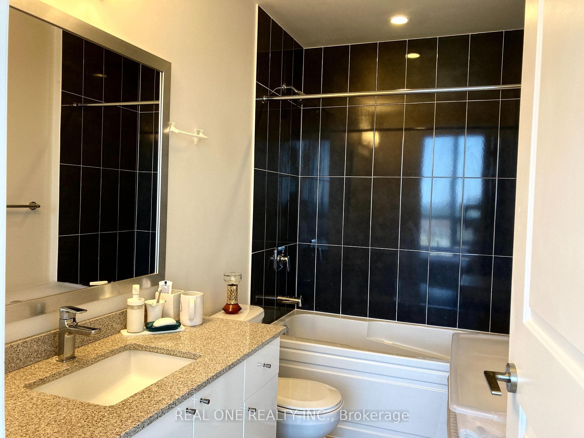 5025 Four Springs Avenue Unit 1007 photo 12