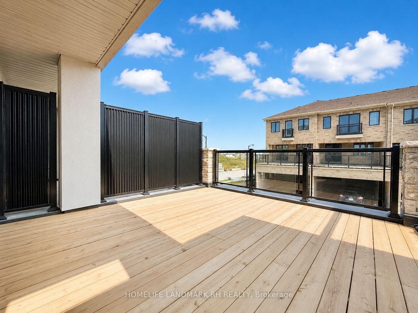 195 Berczy Green Drive photo 11