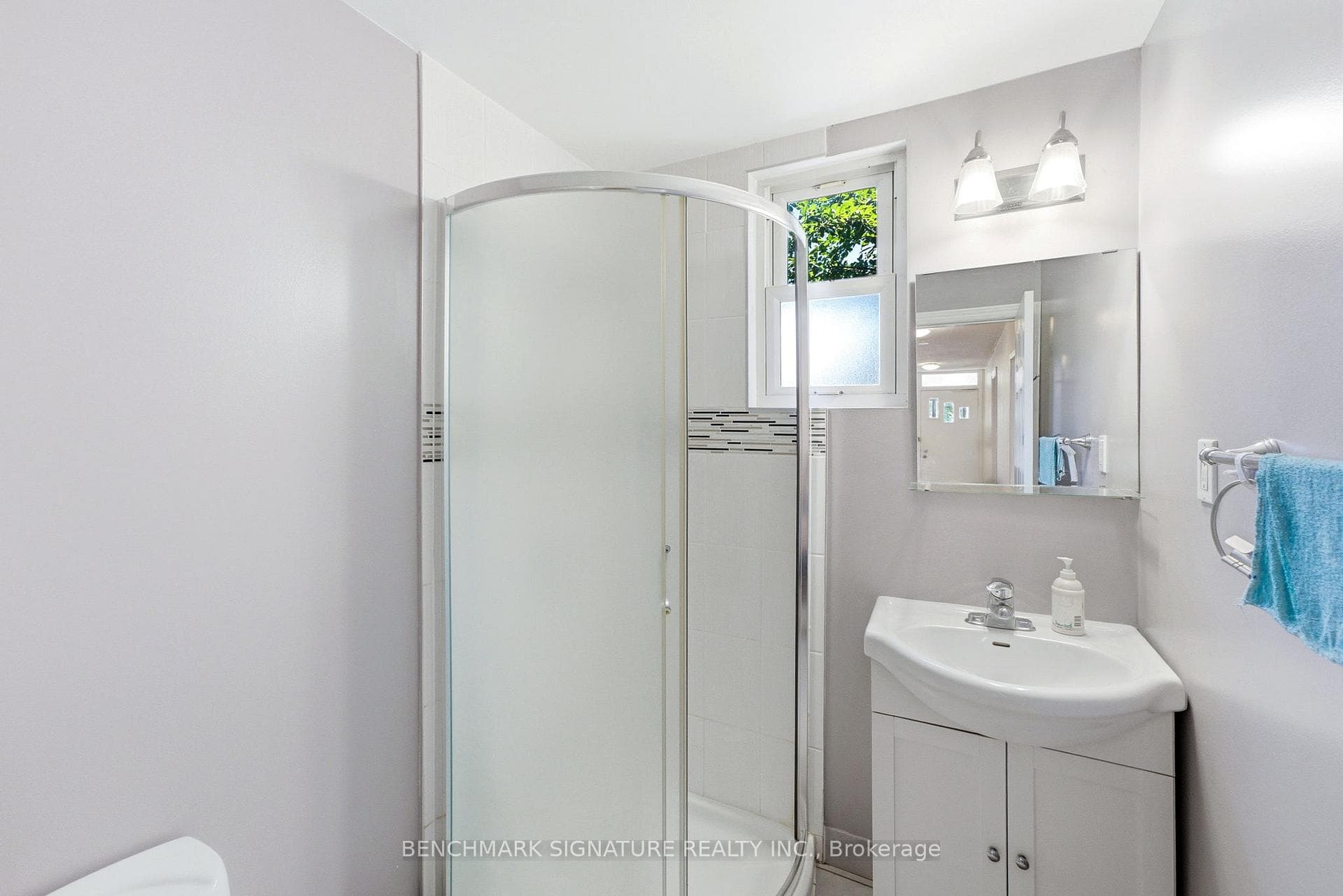 51 Baybrook Crescent photo 11
