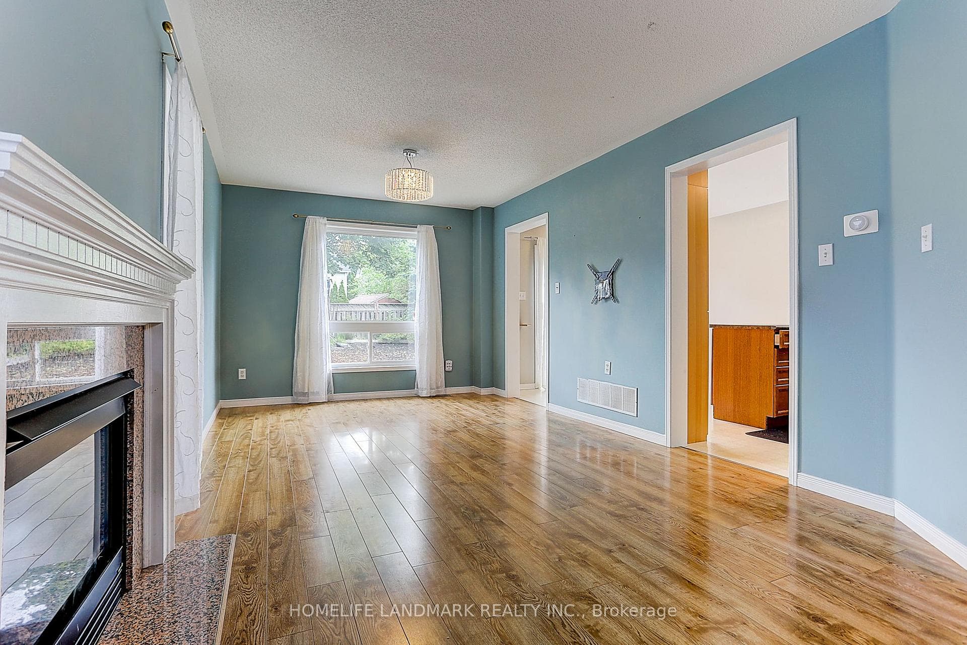 4 Sinden Drive photo 7