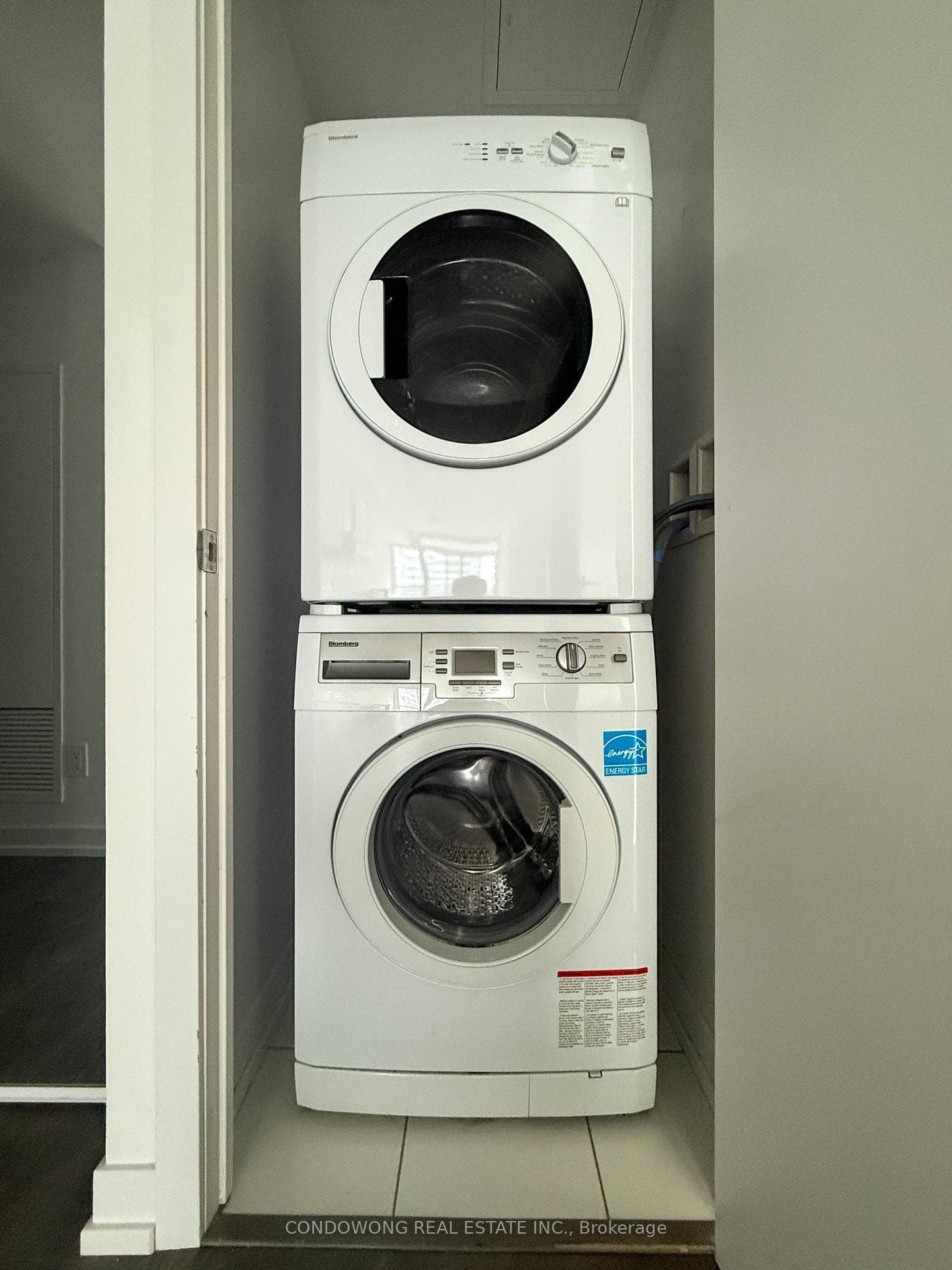 Full Size Washer and Dryer