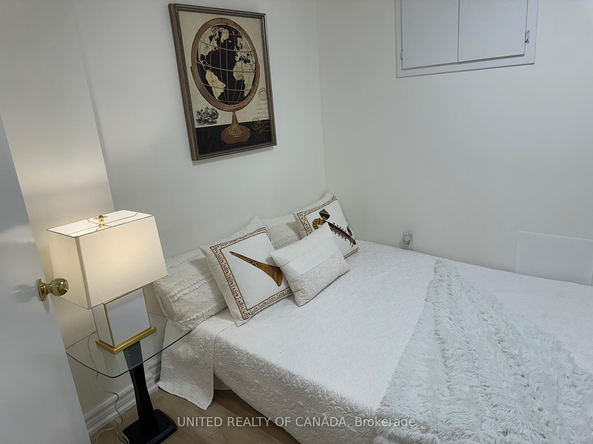 102 Baywood Court photo 35