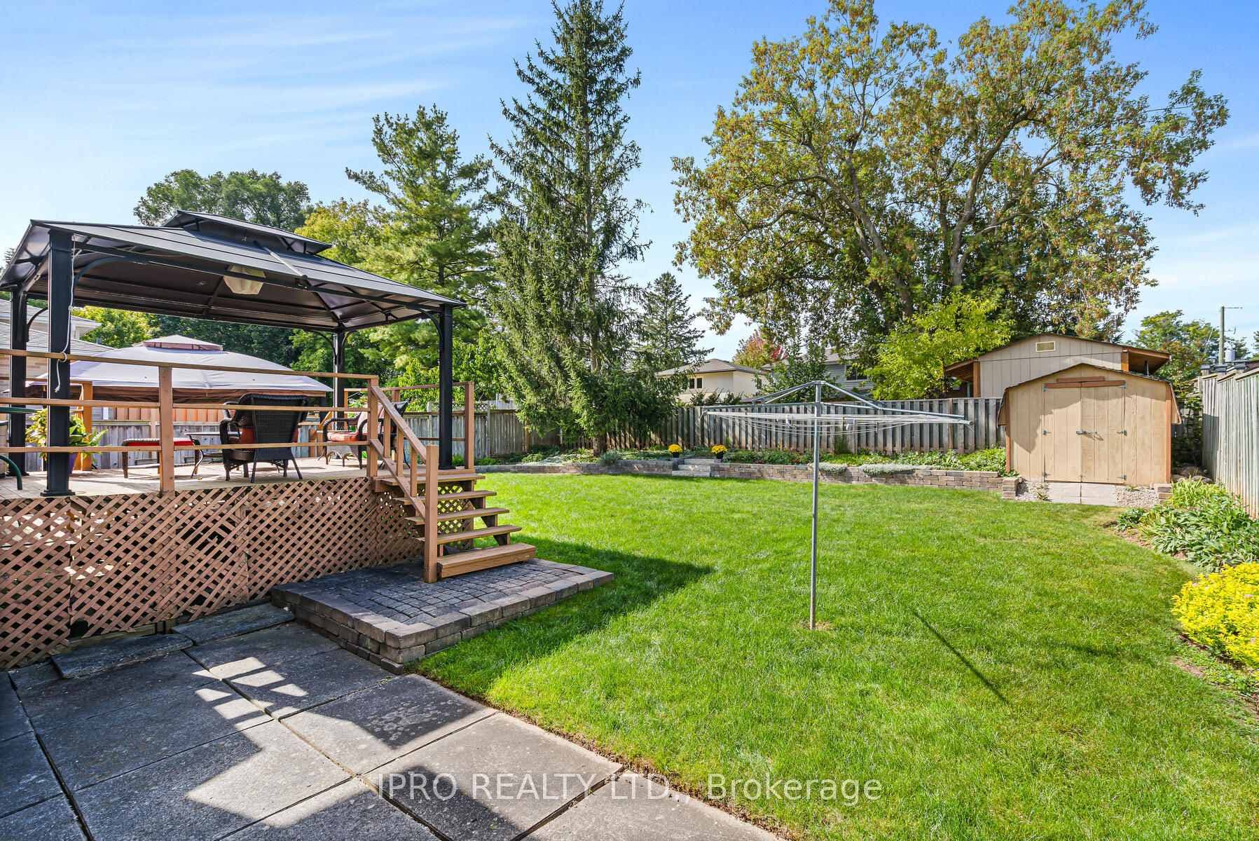 27 Eleanor Crescent photo 26