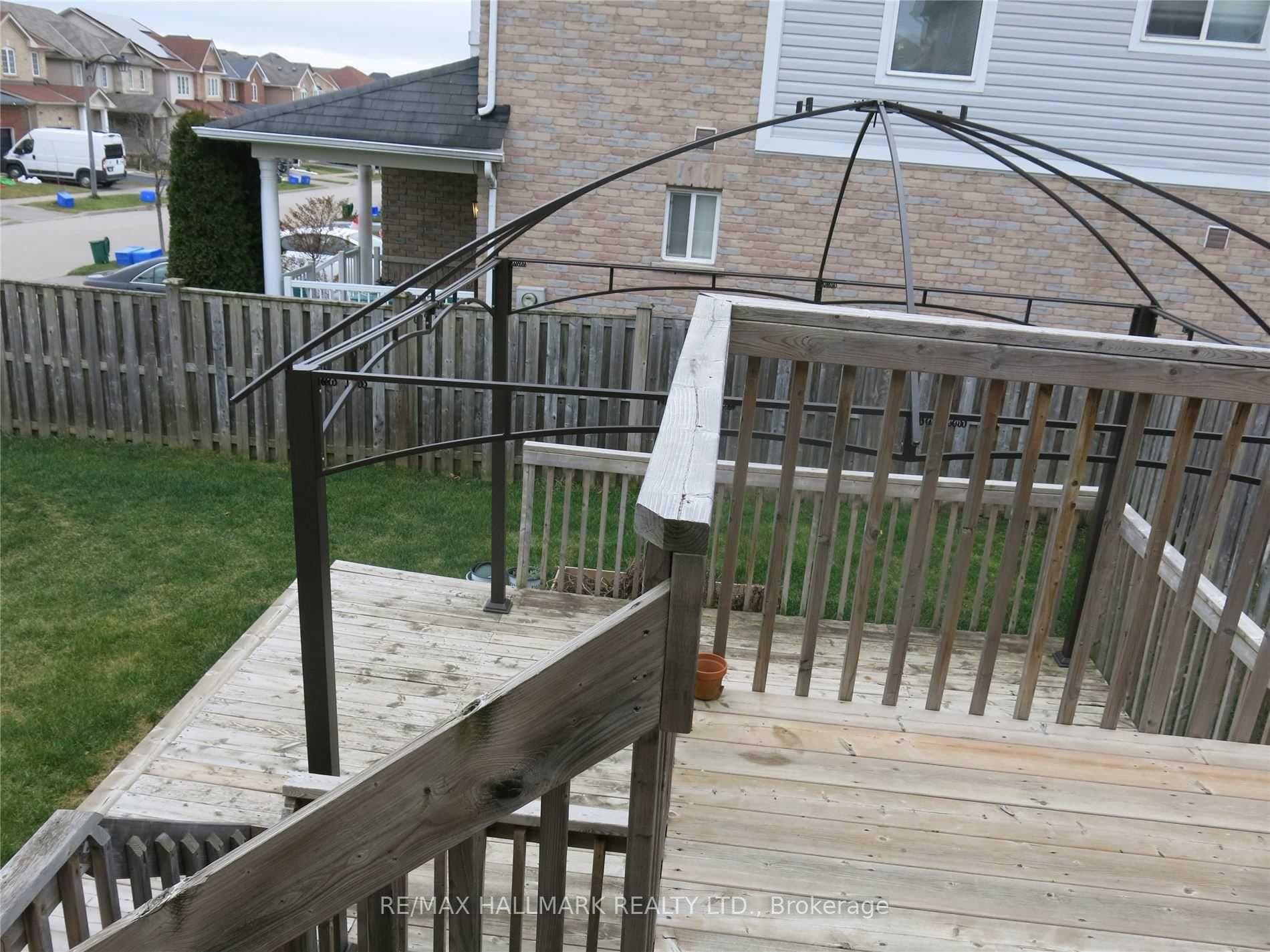 75 Puttingedge Drive photo 16