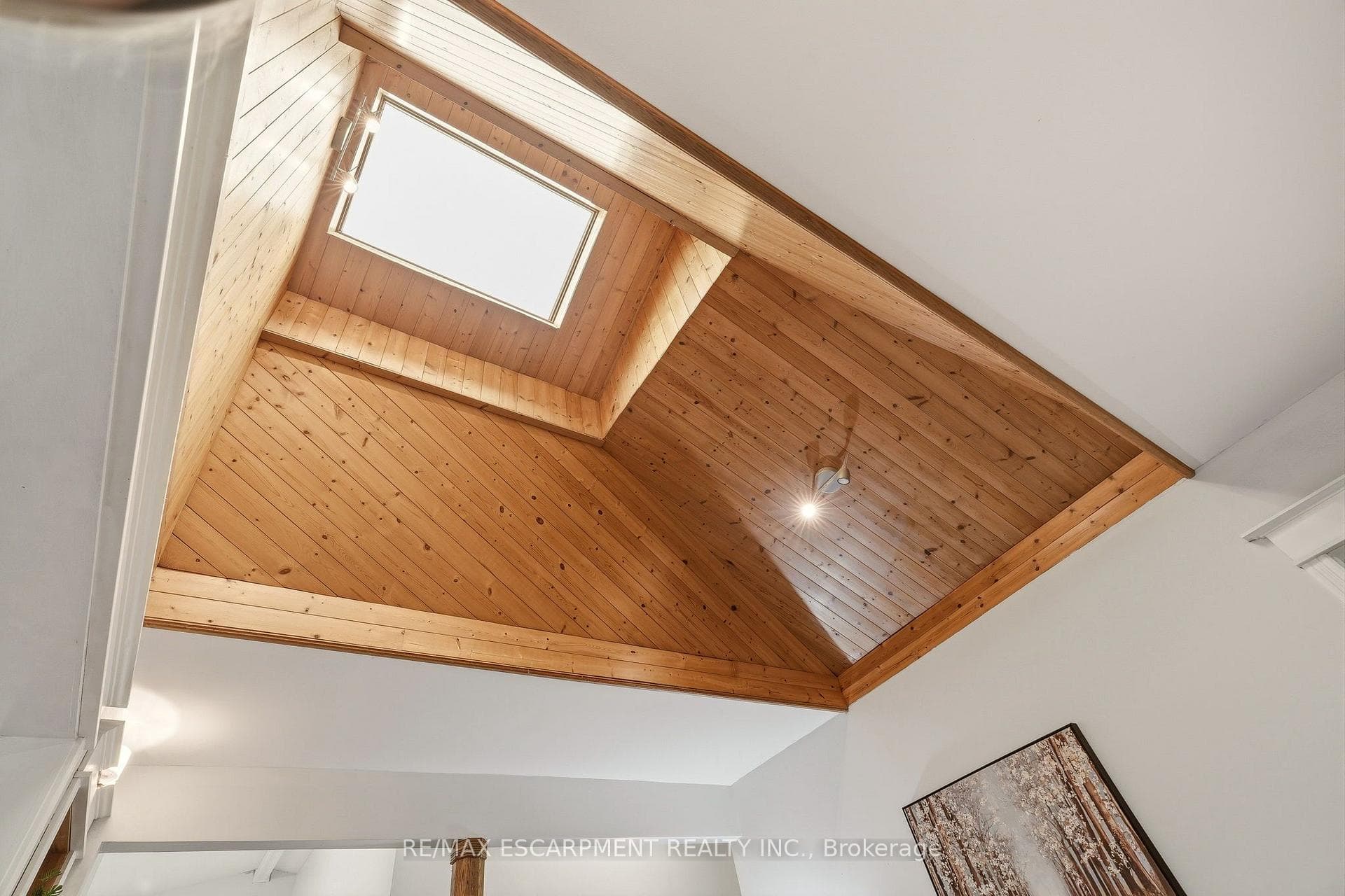 318 10th Concession Road E N/A photo 13