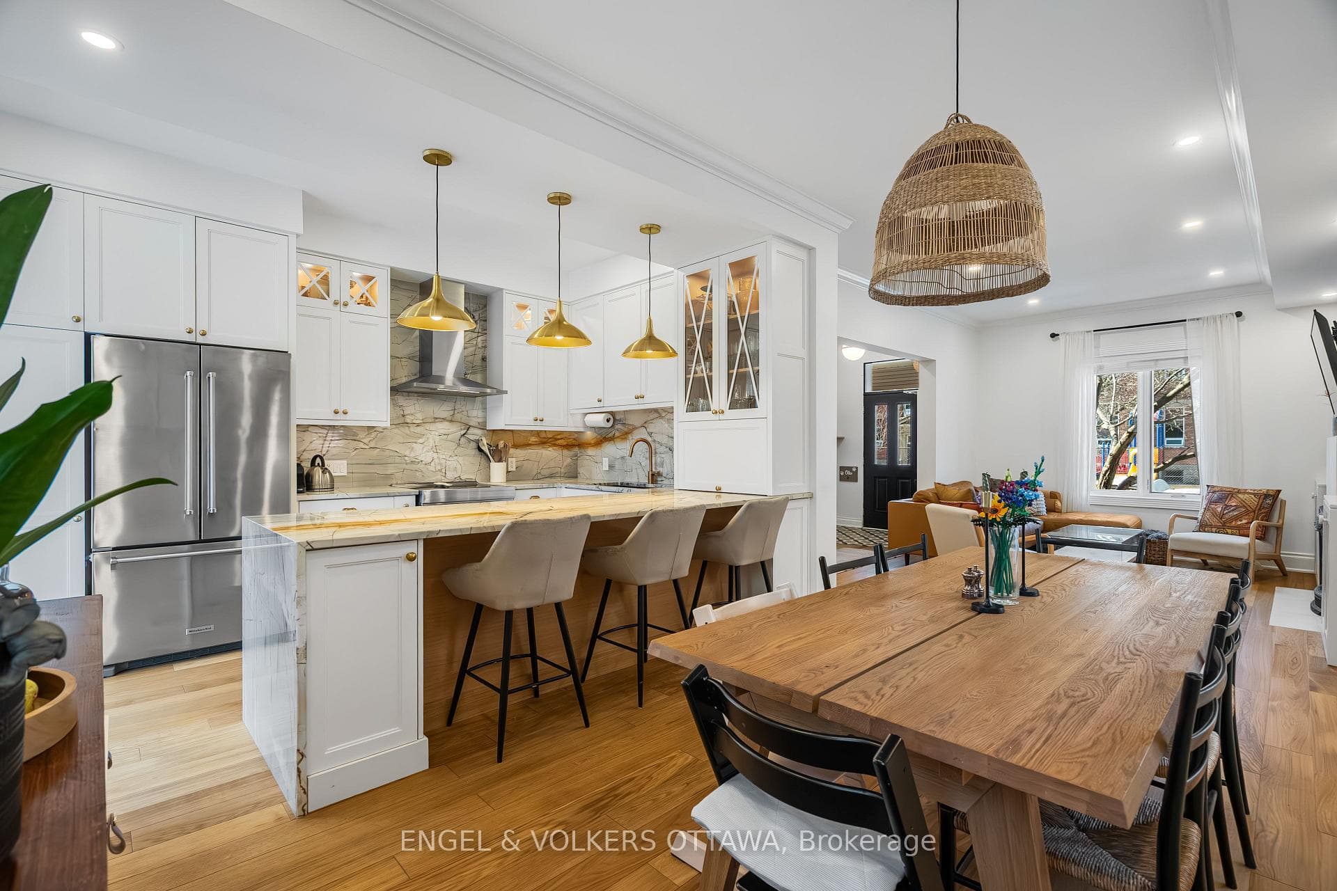 817 Lyon Street photo 13