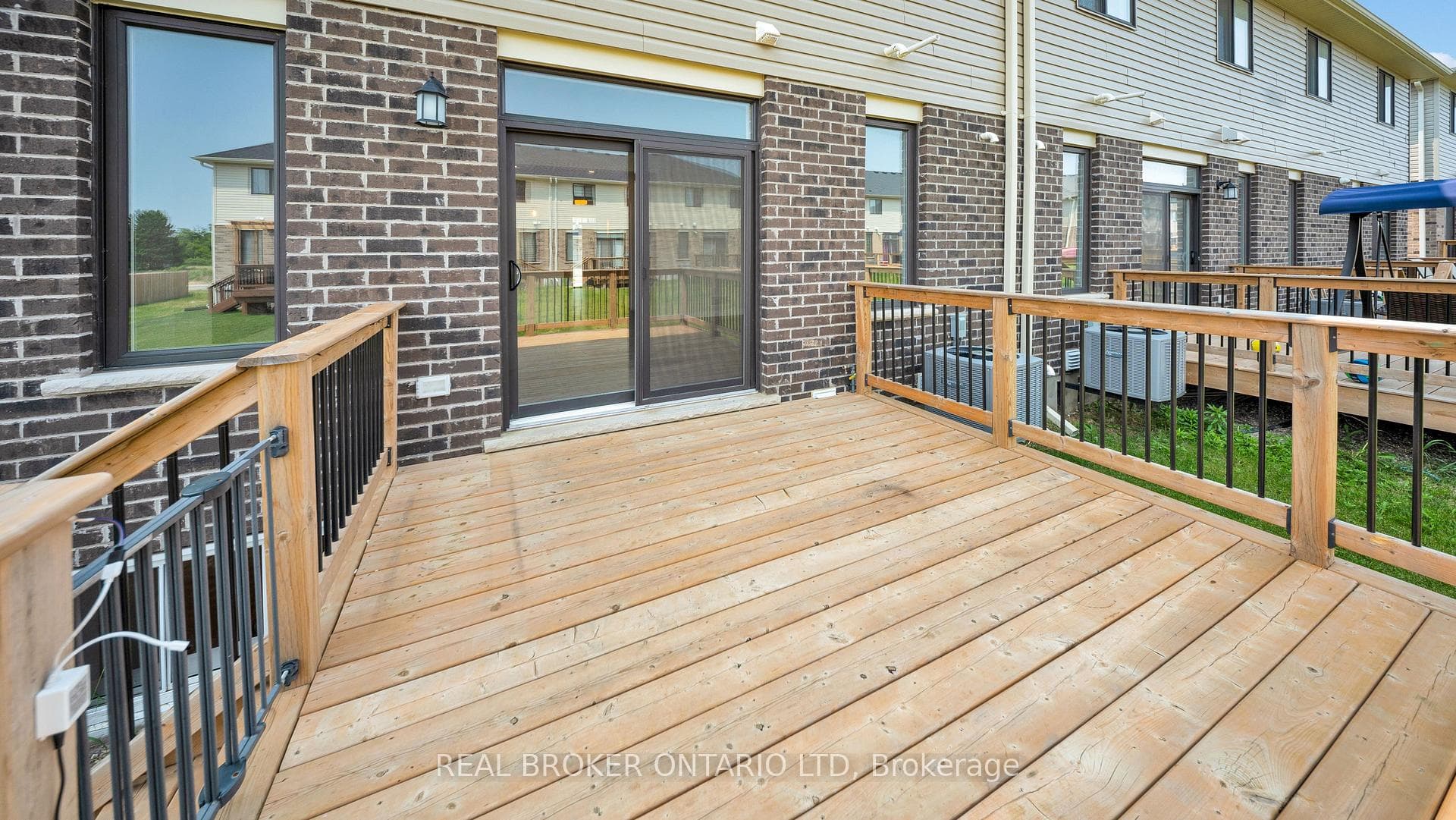 93 Keba Crescent photo 29
