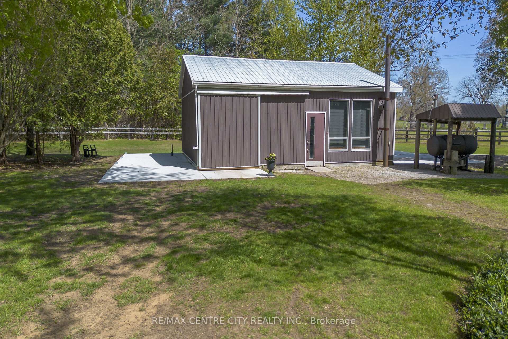 29883 West Bothwell Road photo 40