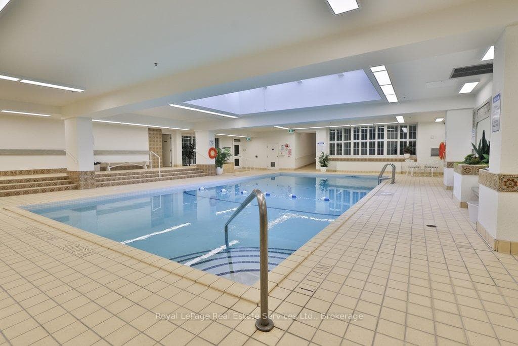 2185 Marine Drive Unit PH7 photo 40