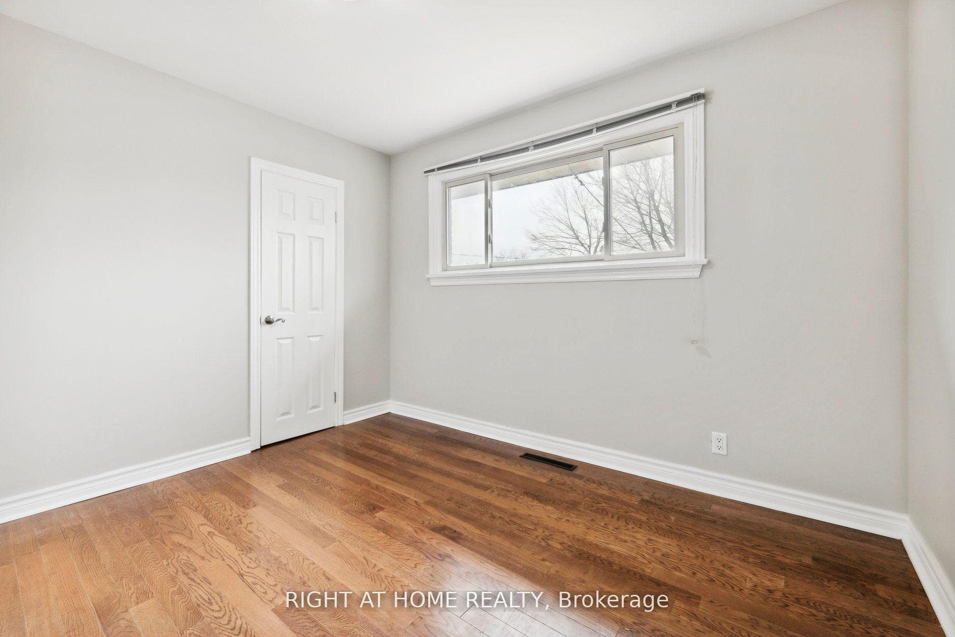 288 Baldwin Street photo 6