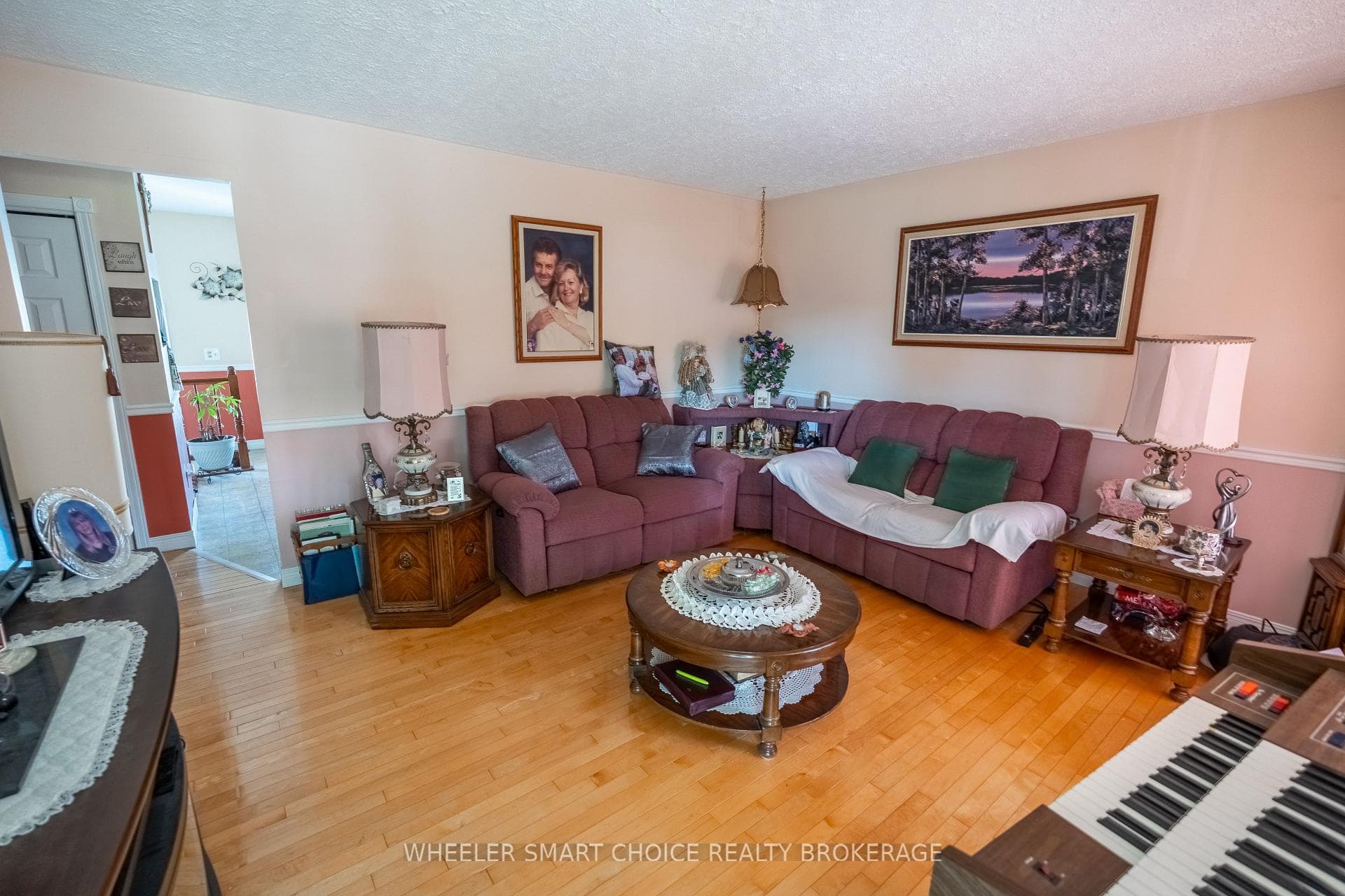 542 Anthony Street photo 7
