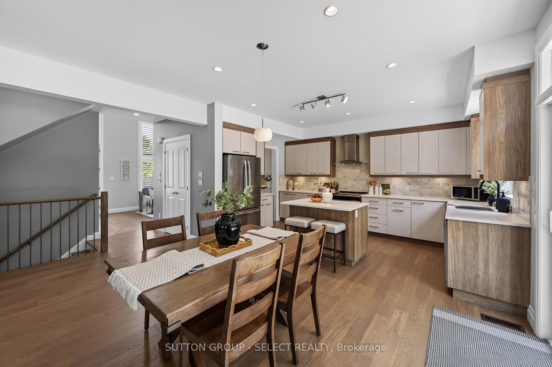 216 Martin Drive photo 17