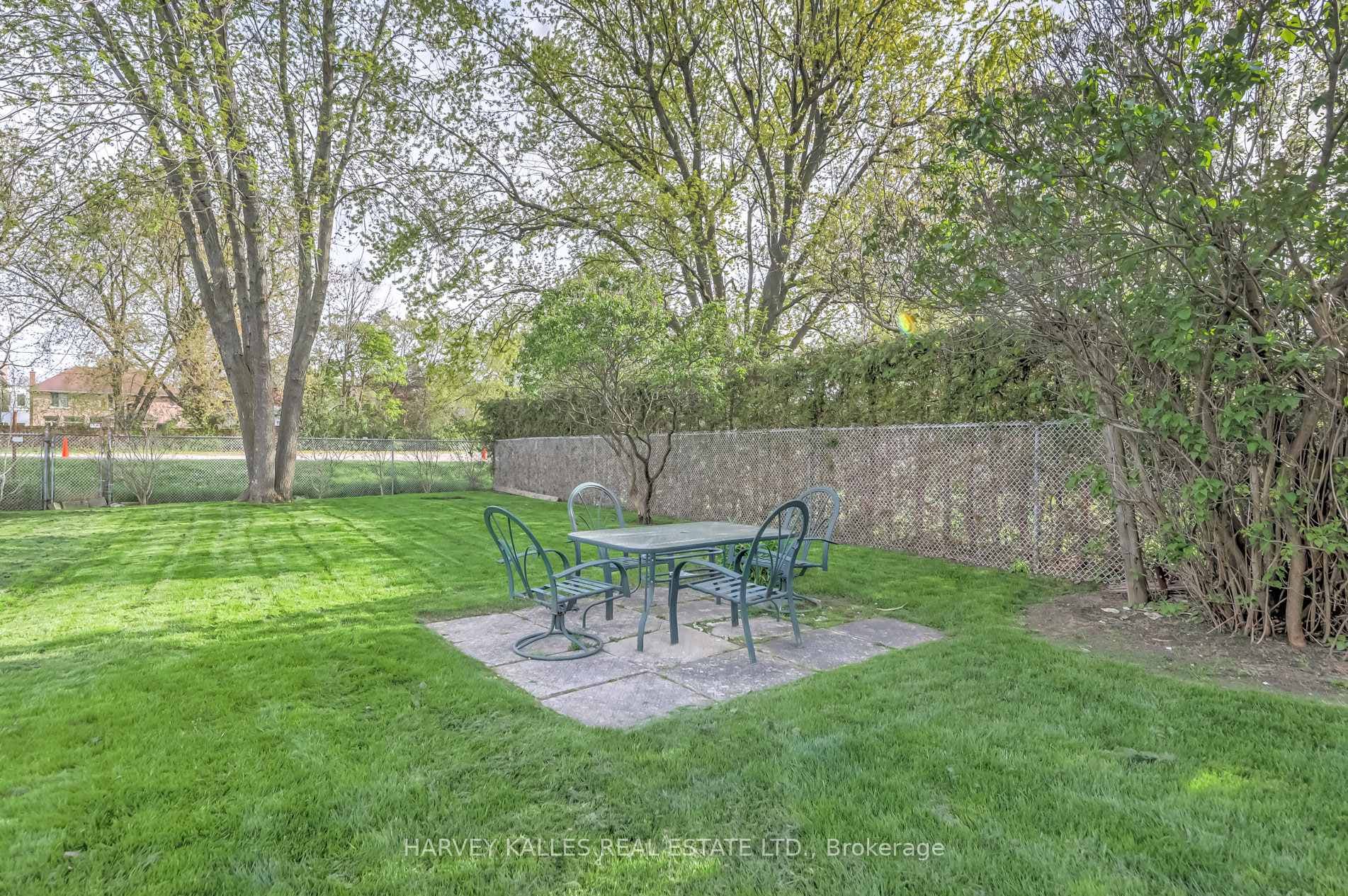103 Centre Avenue photo 34