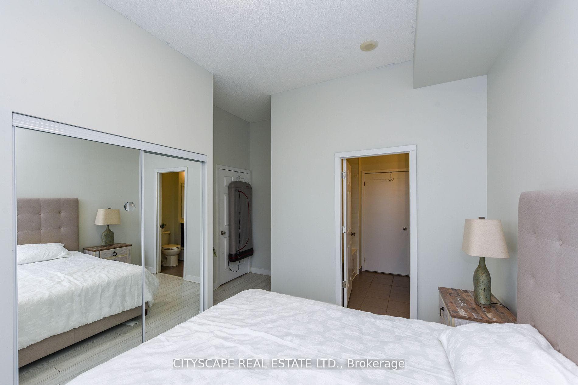 365 Prince of Wales Drive Unit 611 photo 19