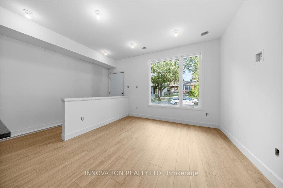 486-1 Wentworth Avenue photo 4