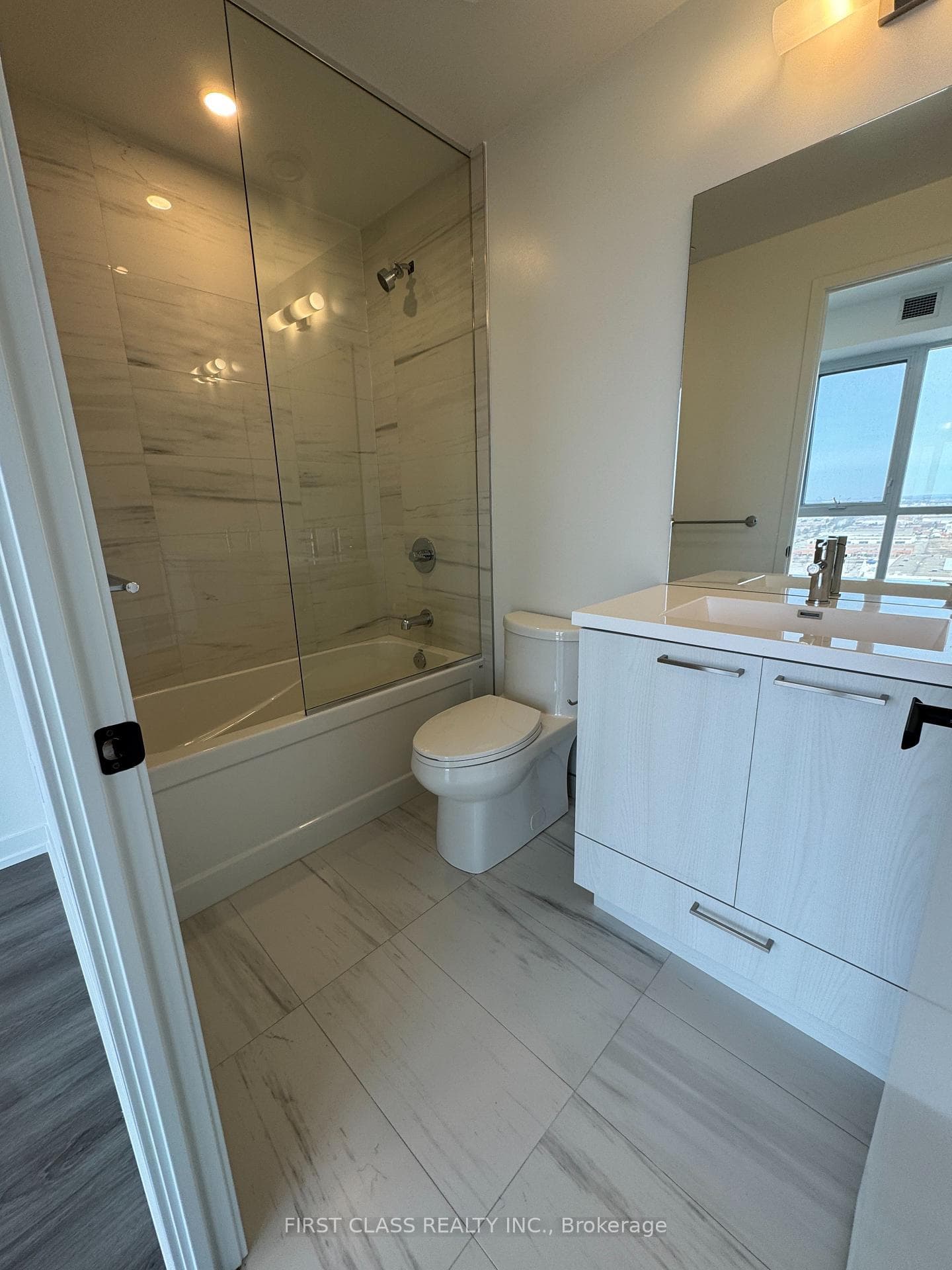 225 Commerce Street Unit 2009 photo 4