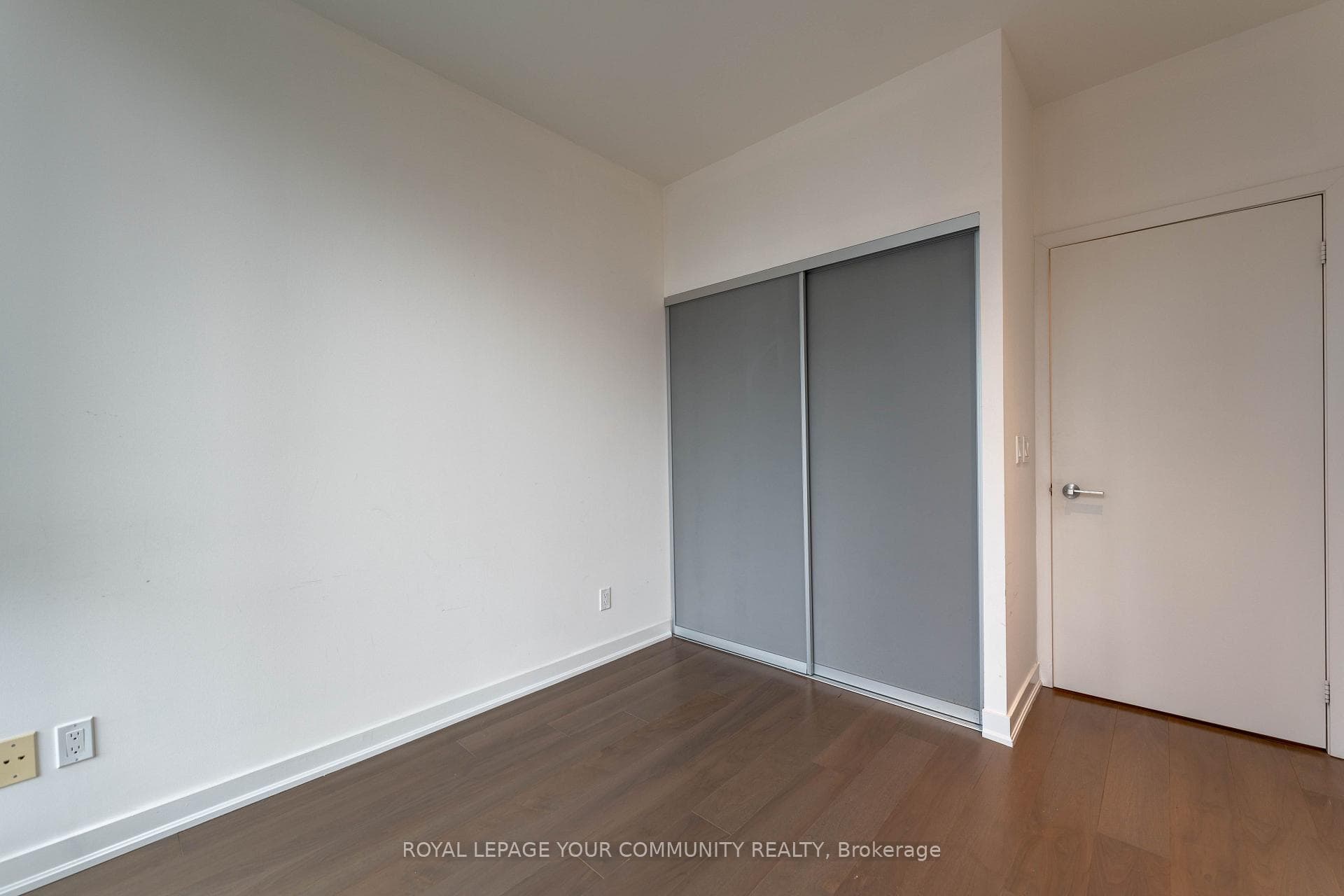 199 Richmond Street Unit 3104 photo 6