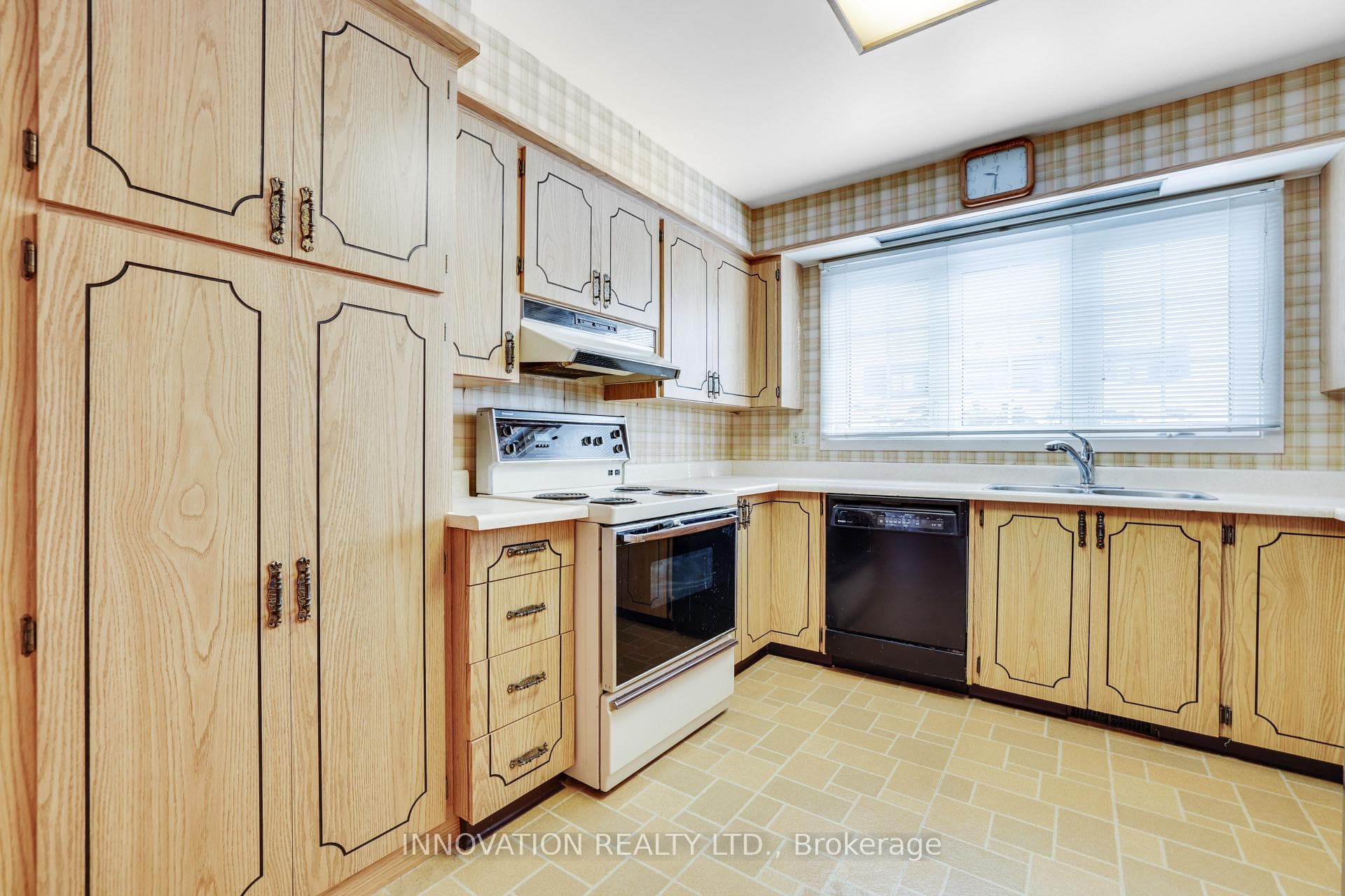 U Shaped kitchen
