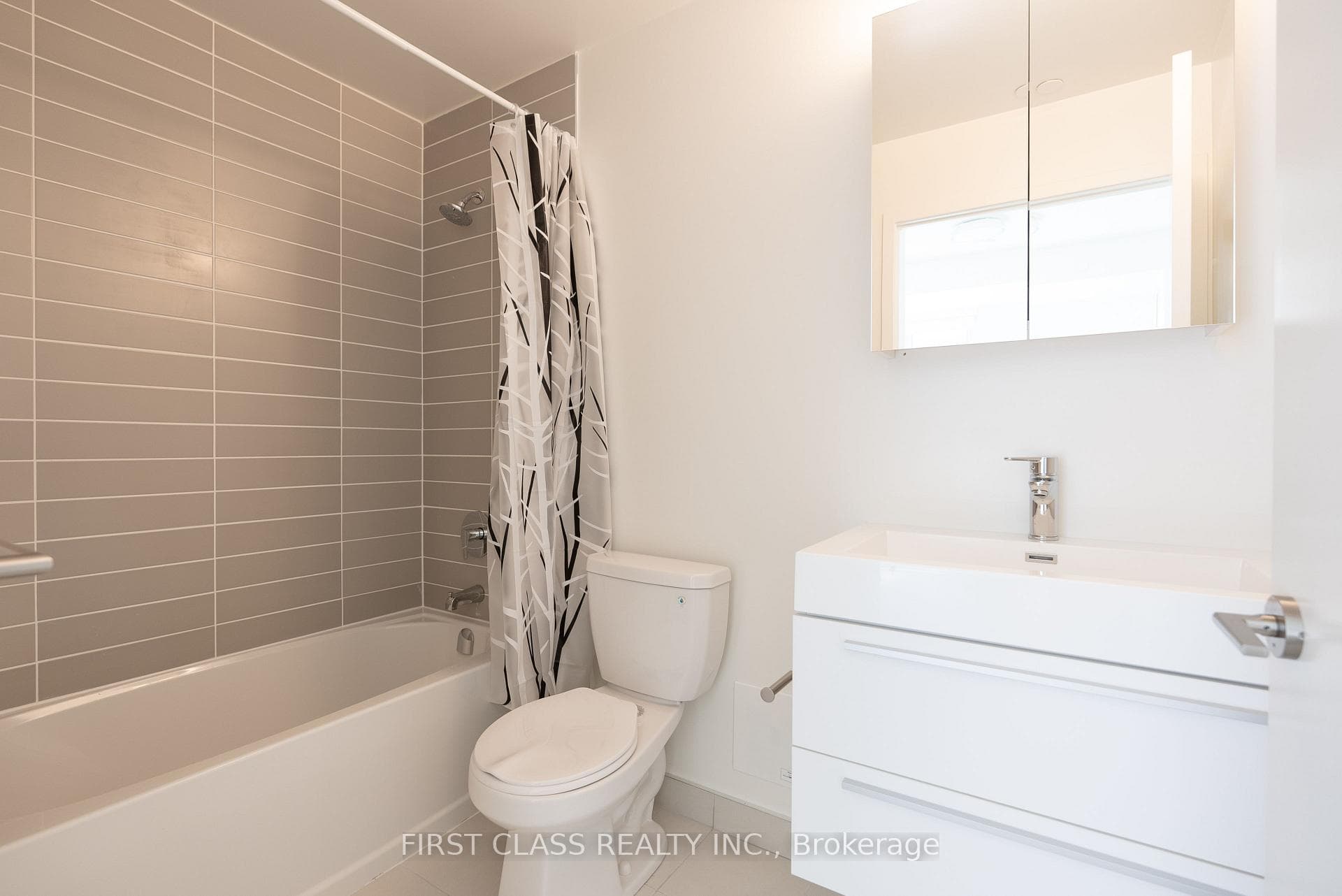38 Simcoe Promenade Unit 413 photo 12