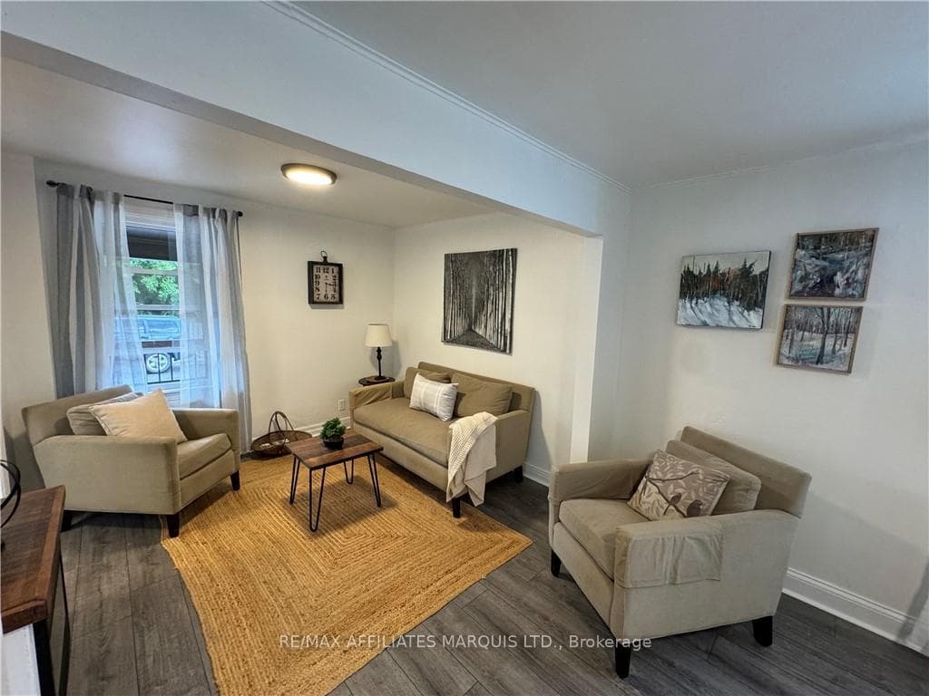 36 ELGIN Street photo 7
