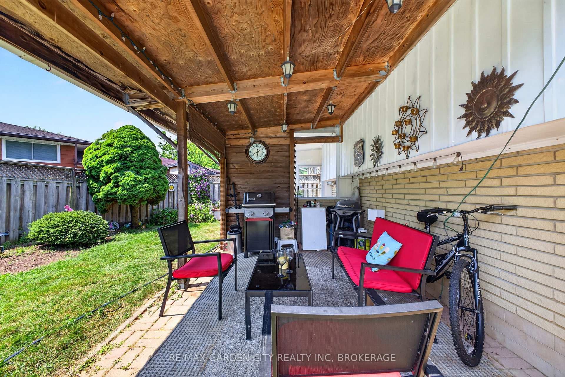 38 Cypress Street Unit Lower photo 28