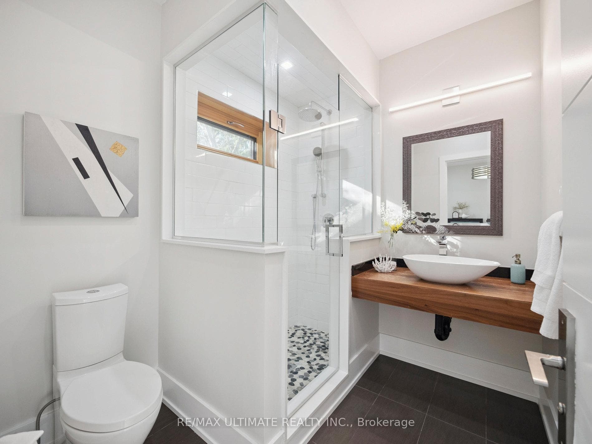 74 Leisure Lane photo 38