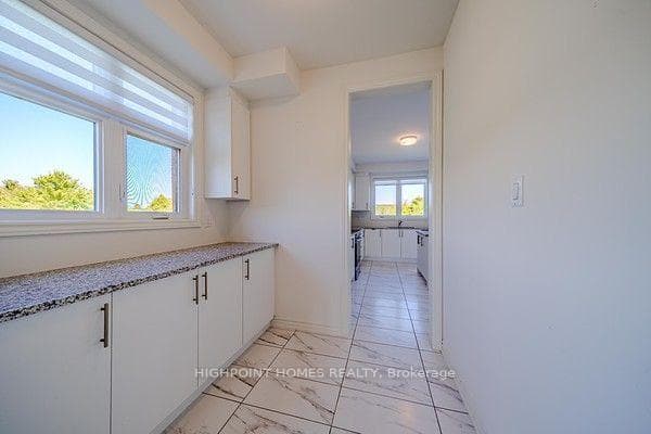 512 Trevor Street photo 18