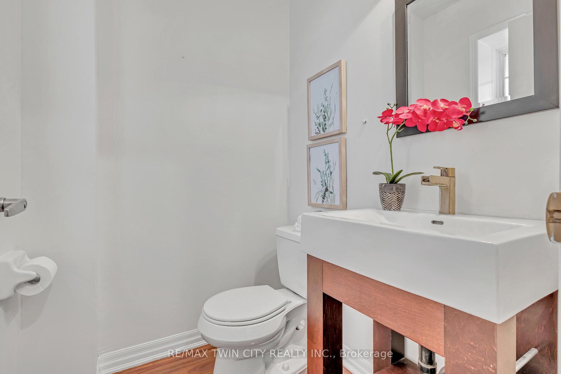 79 Jerry Drive photo 9