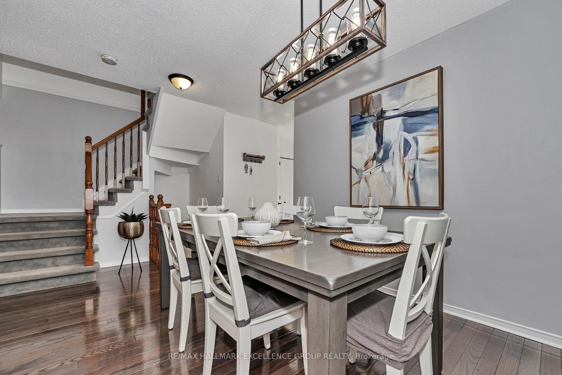 759 Nesting Way photo 5