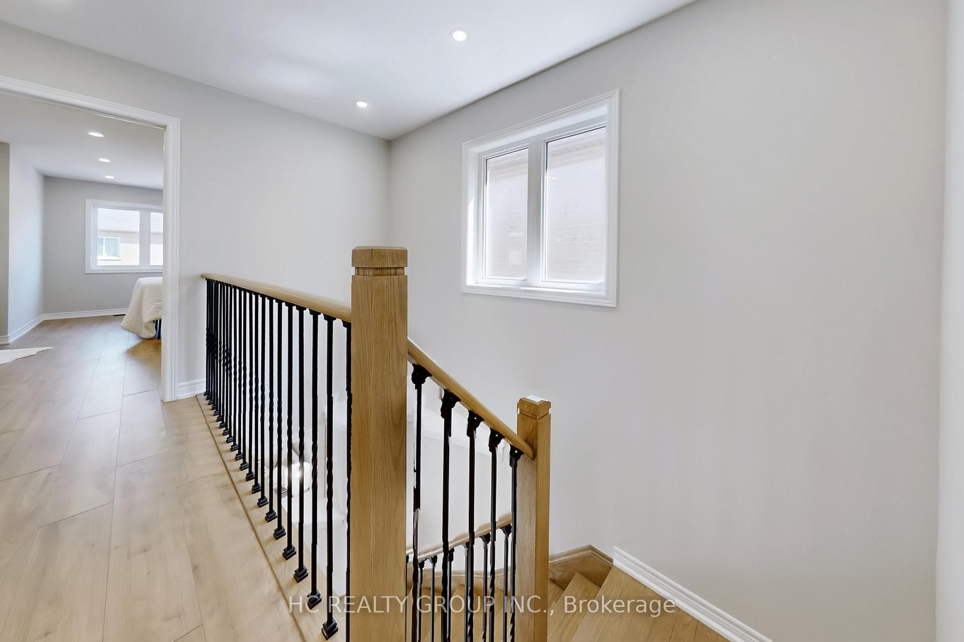 206 Wolf Creek Crescent photo 18