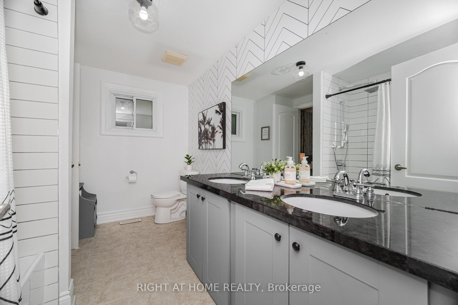 526 Holly Avenue photo 25