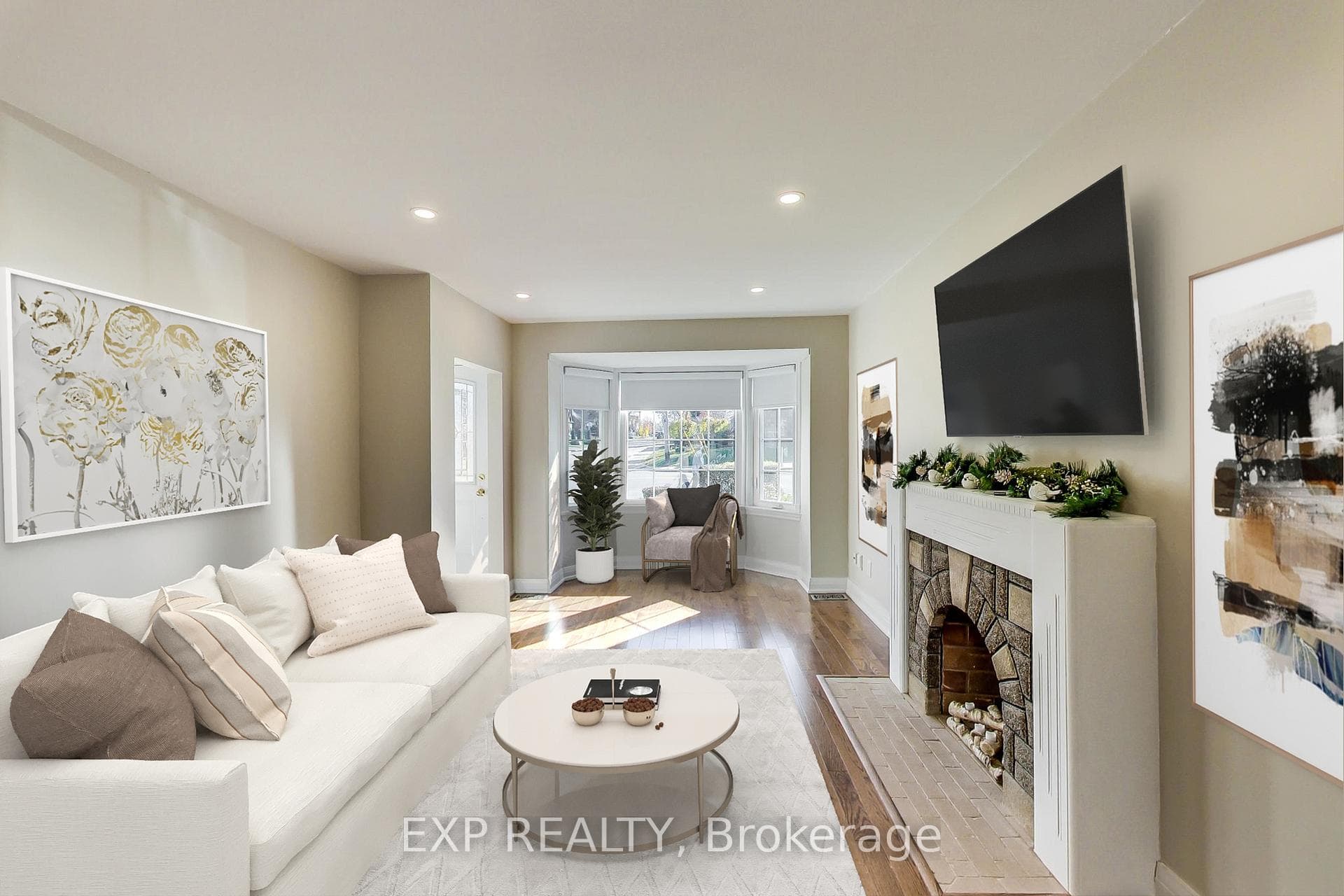 44 Dixon Road photo 2