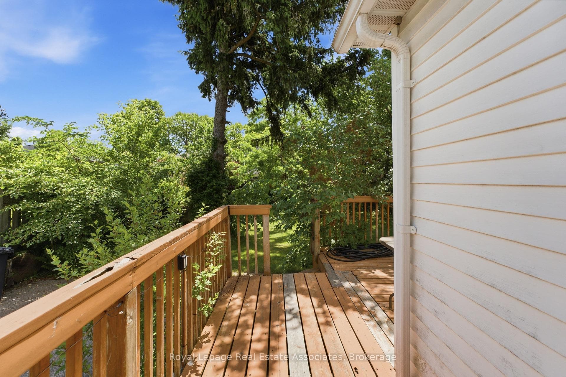 64 Eaglewood Boulevard photo 20
