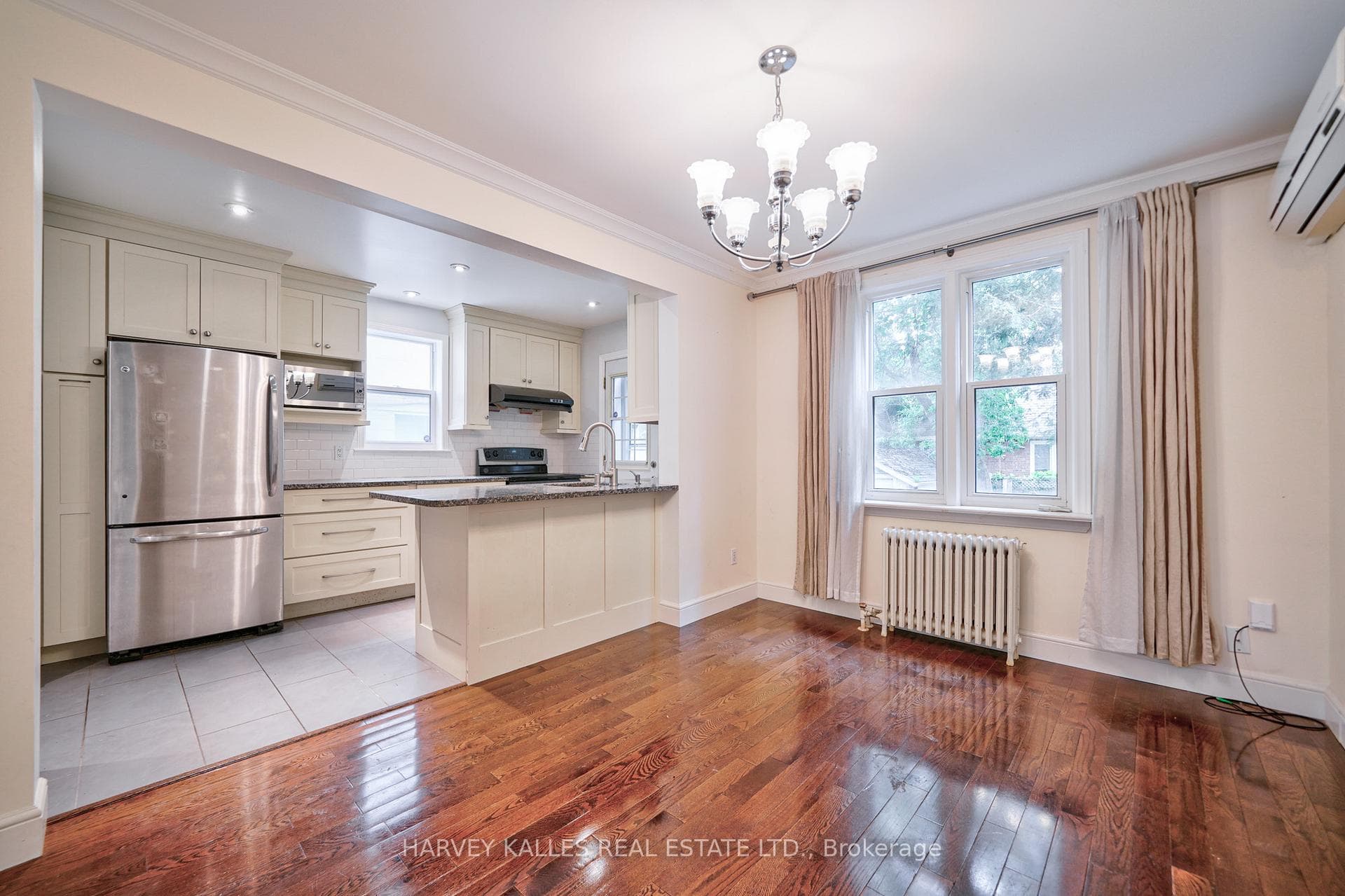389 Cleveland Street photo 11