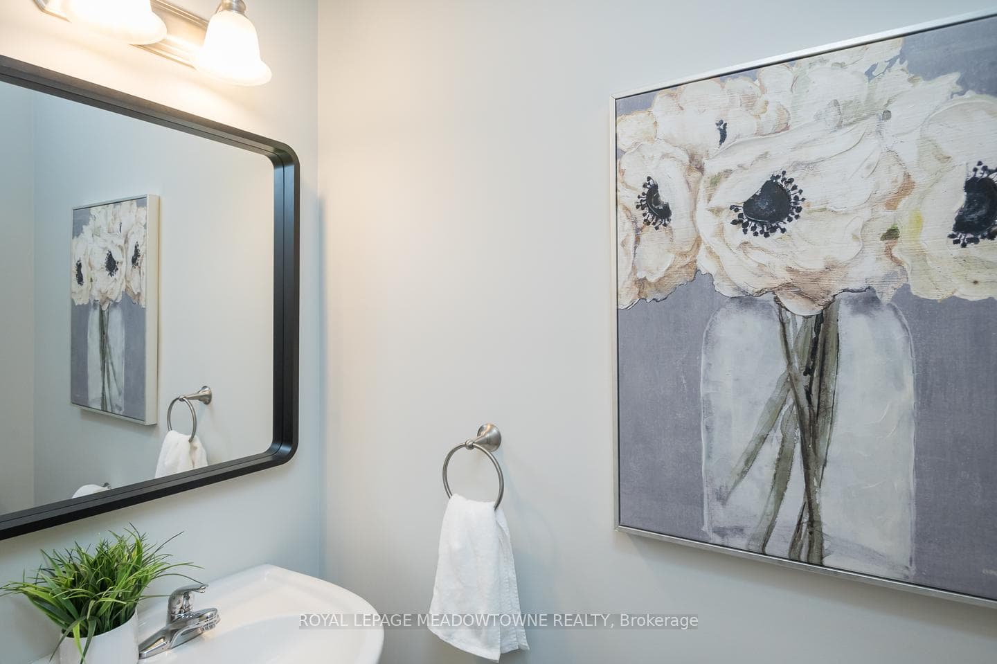 907 Vickerman Way photo 21