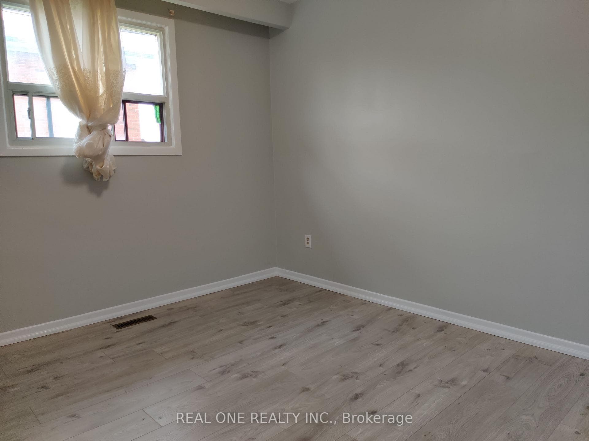 49 Corinthian Boulevard Unit upper photo 15