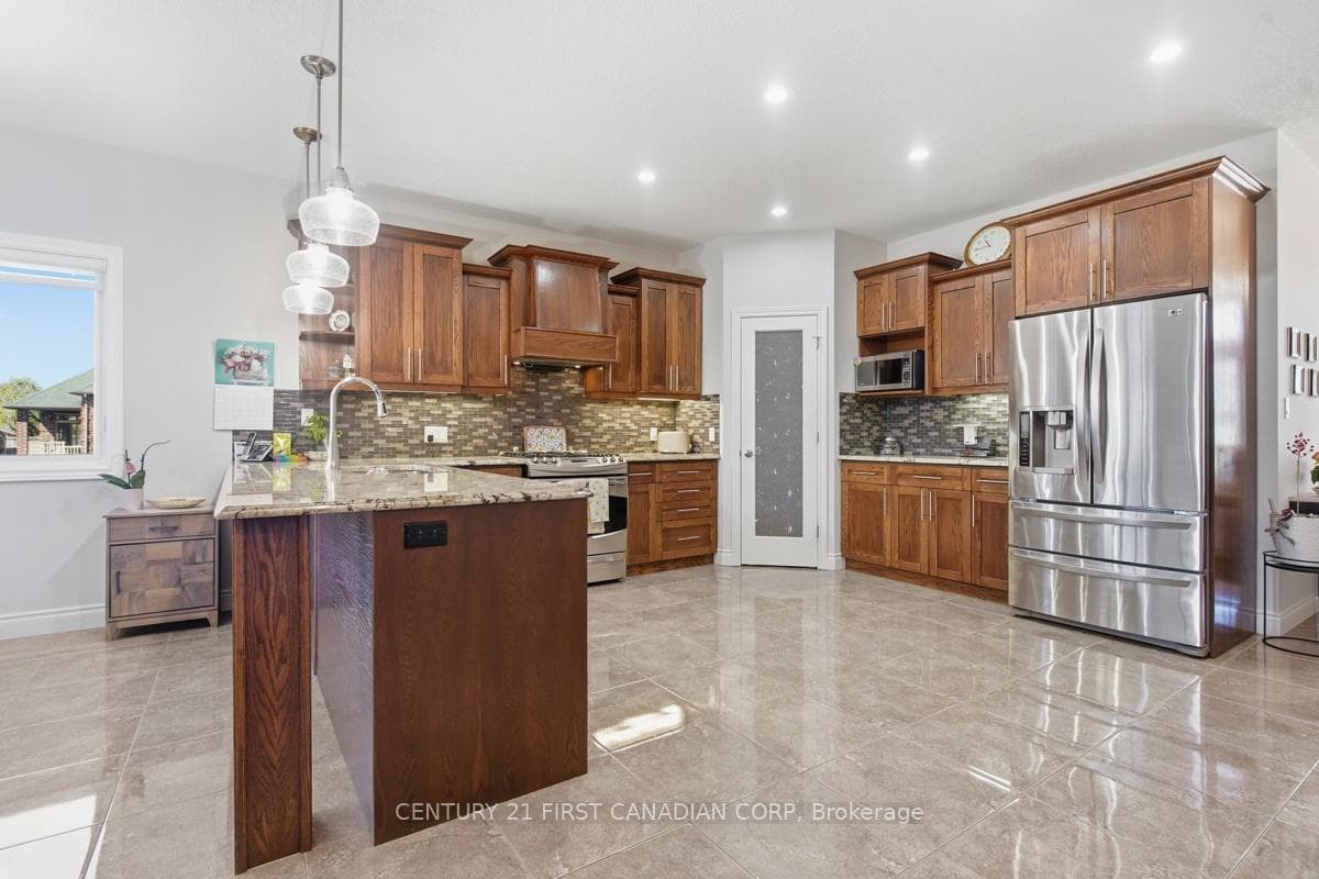 2035 Coronation Drive photo 12